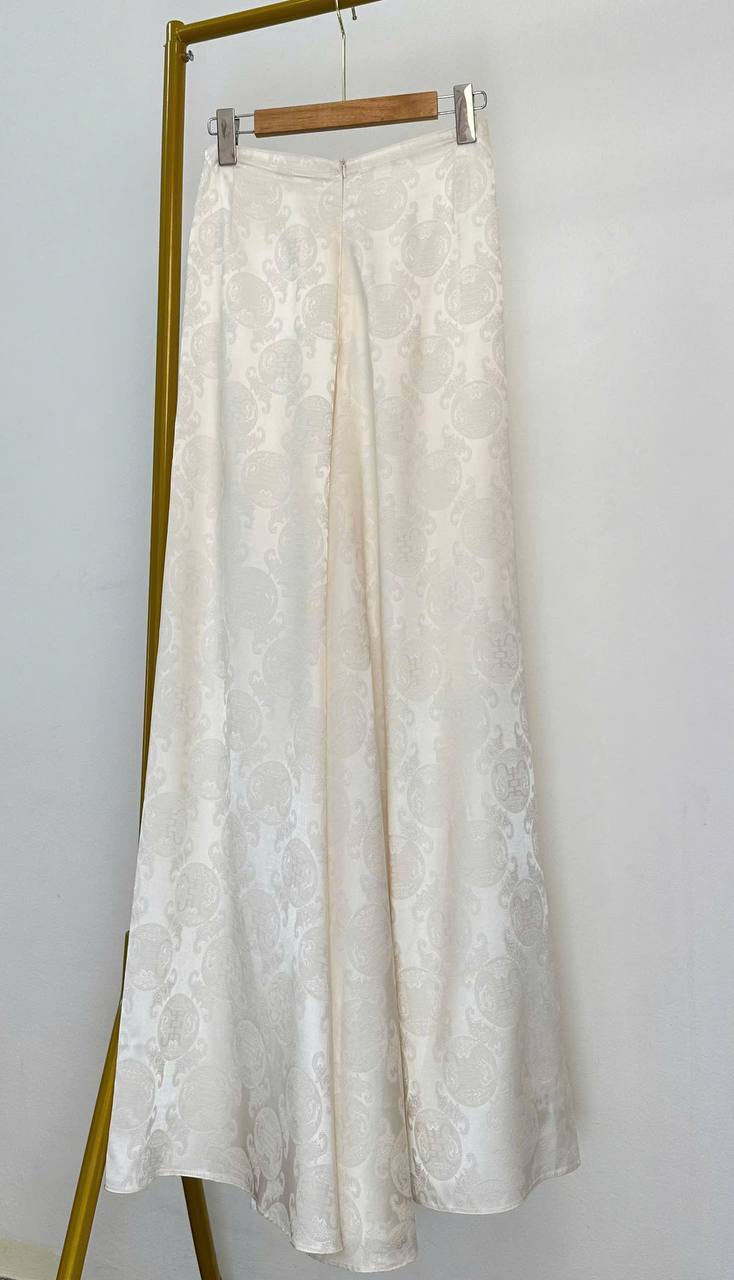 QV - 5256 Quần váy lụa gấm thọ rơi màu trắng