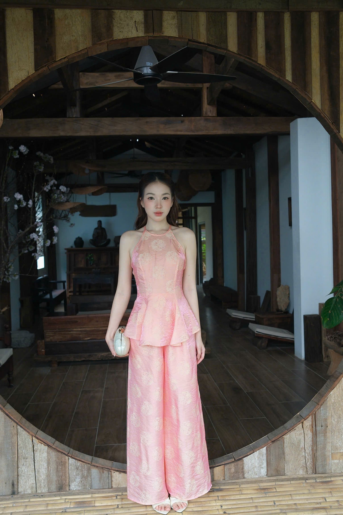 Y53 - Set đồ bộ cổ yếm màu hồng