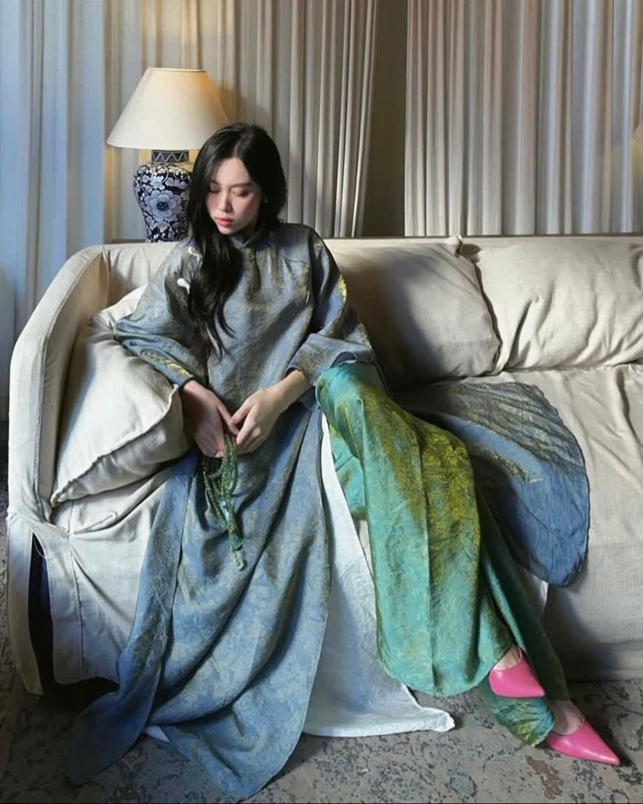 K36 Áo only no pants - Áo dài dáng suông 4 tà lụa ánh kim tencel