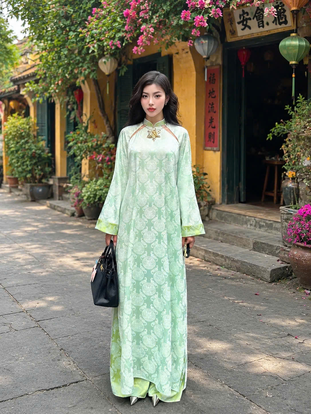 M612 5119 Áo + quần cùng chất - Áo dài dáng suông lụa gấm thọ dơi