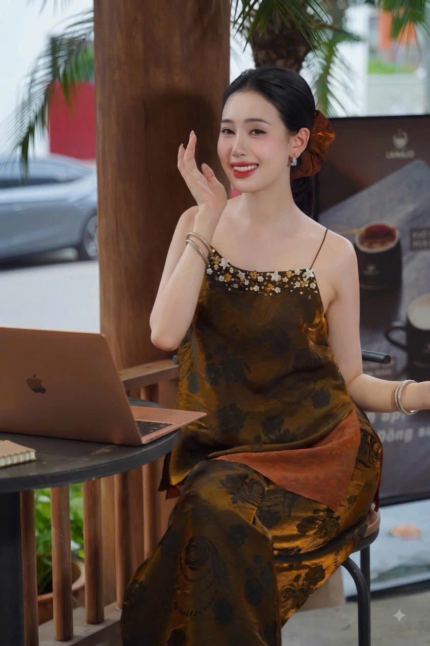 Y70 - Set đồ bộ 2 dây đính kết