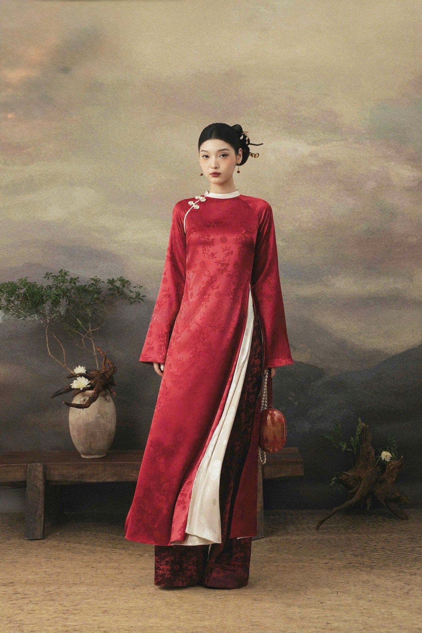 K175 5665 Áo only no pants - Áo dài dáng suông 4 tà lụa tằm màu đỏ