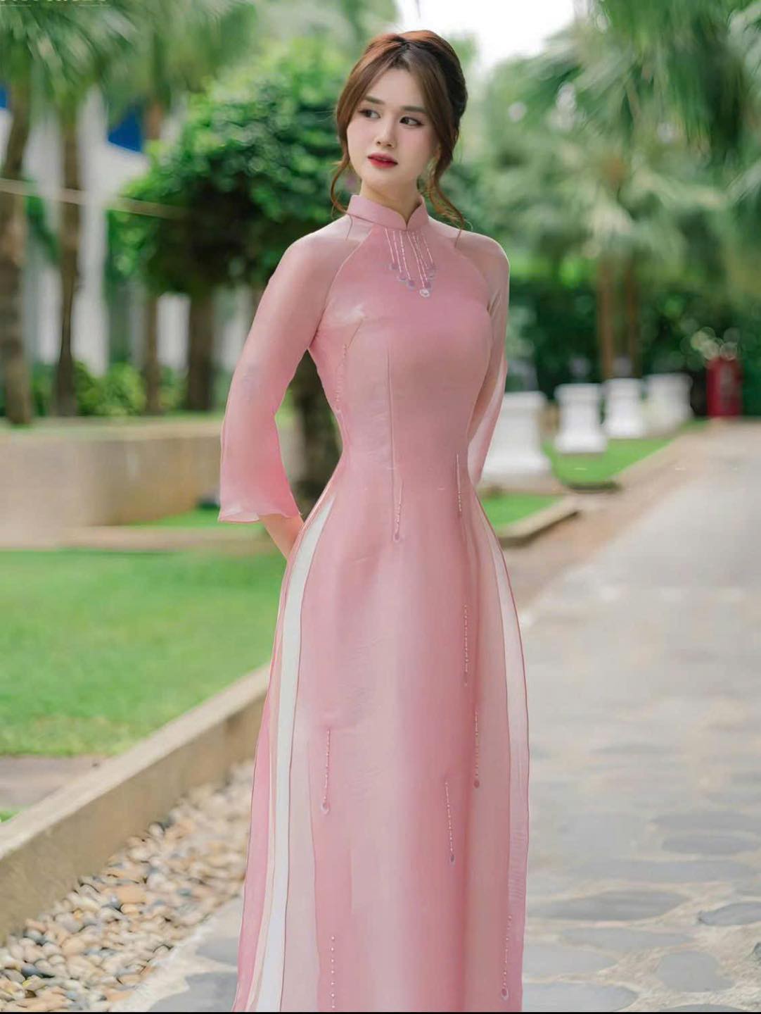 Áo only - Áo dài dáng truyền thống tơ 4 tà màu hồng đính kết