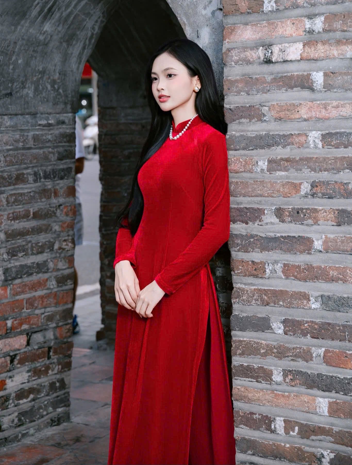 H447 1893 Áo only - Áo dài nhung màu đỏ tươi