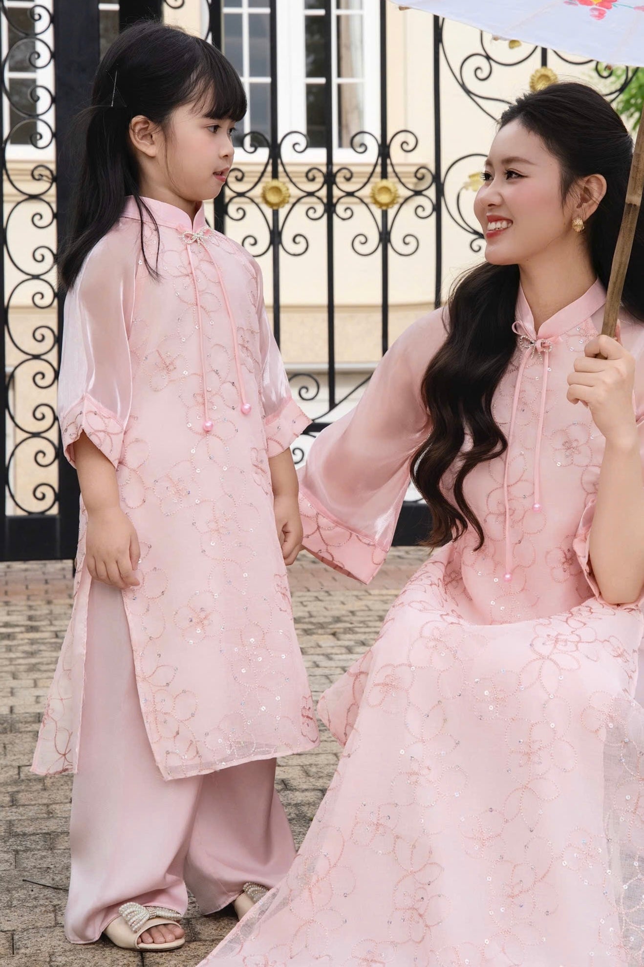 BG107 5512 Áo + quần - Áo dài bé gái tơ nổi màu hồng phấn