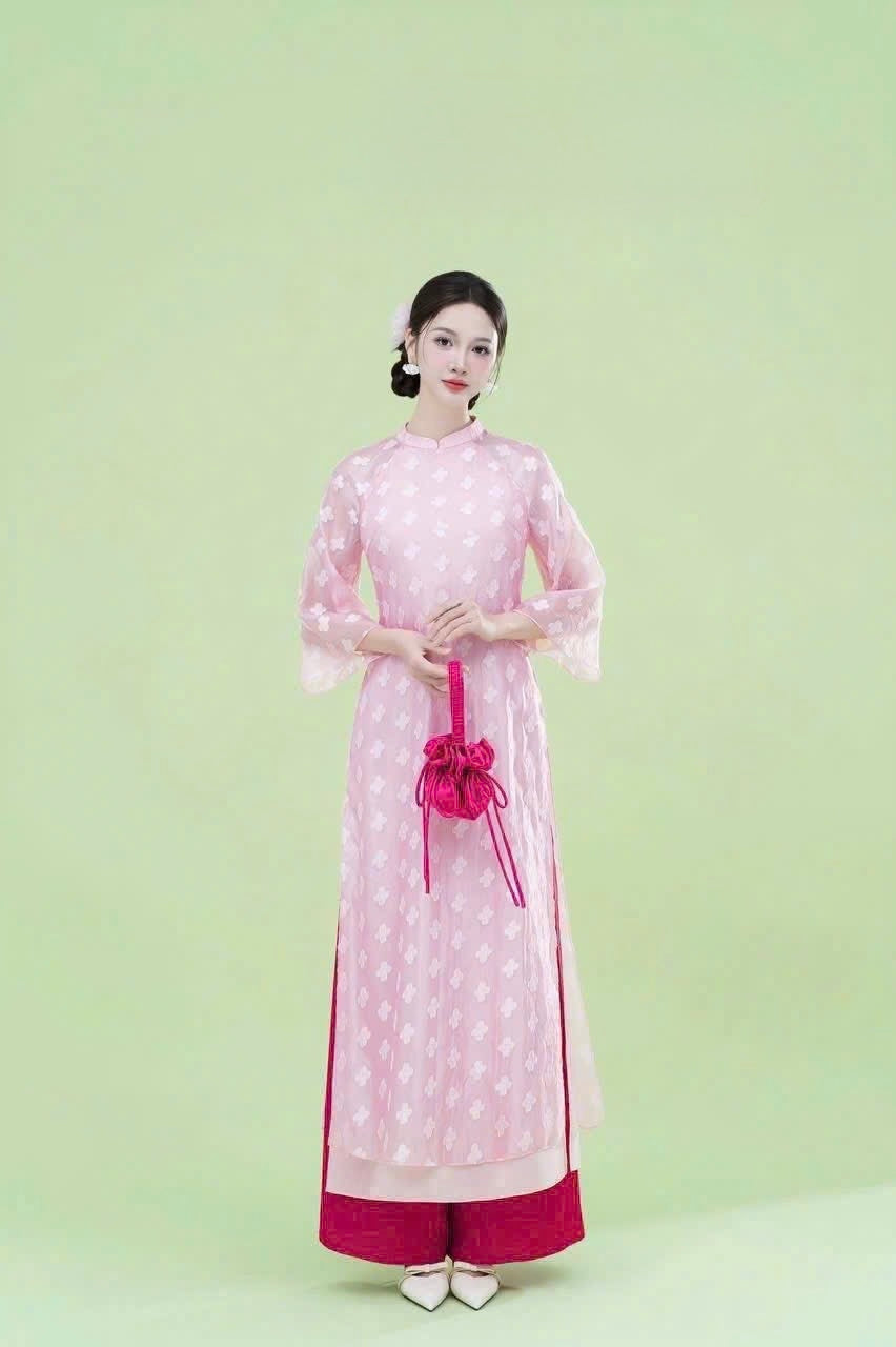 K44 5195 Áo only no pants - Áo dài tơ 4 tà màu hồng phấn