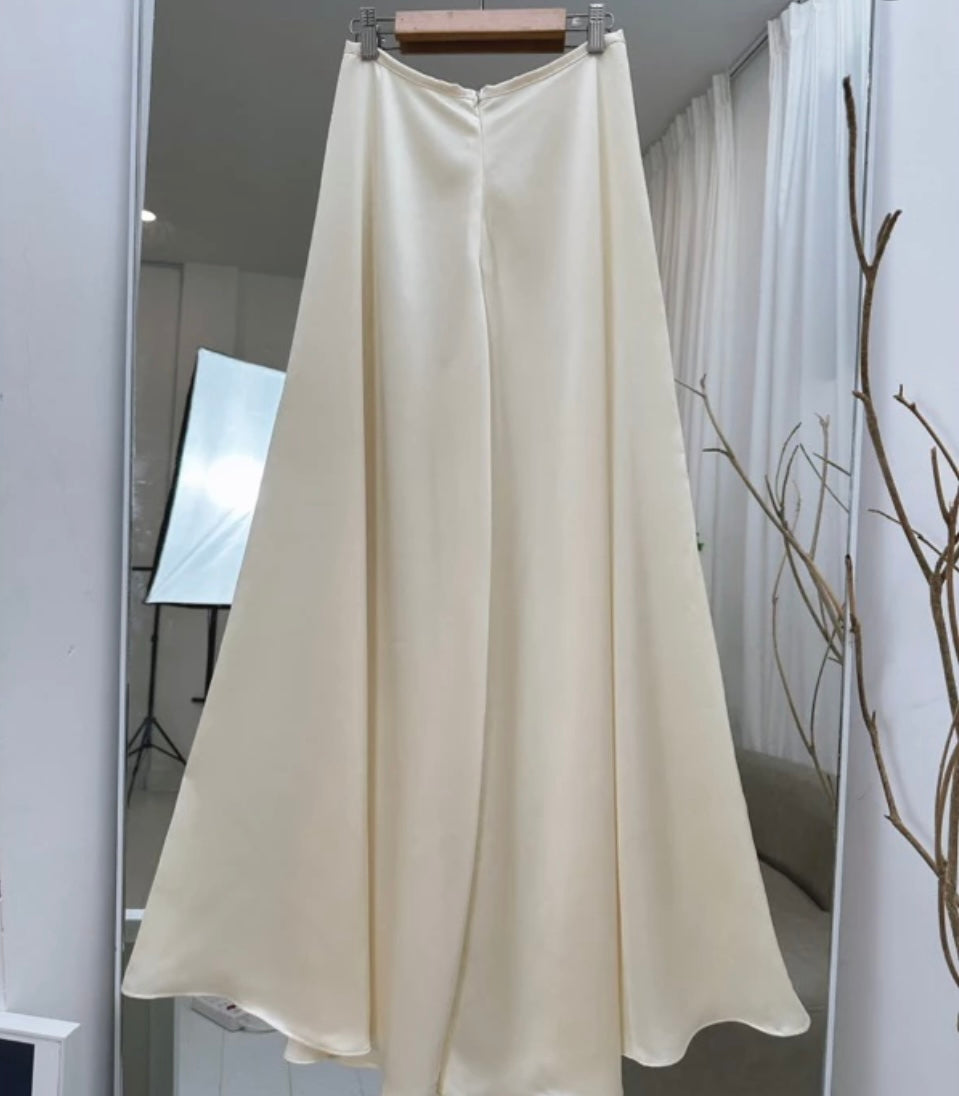 QV02064- Quần váy lụa mã não Kem..