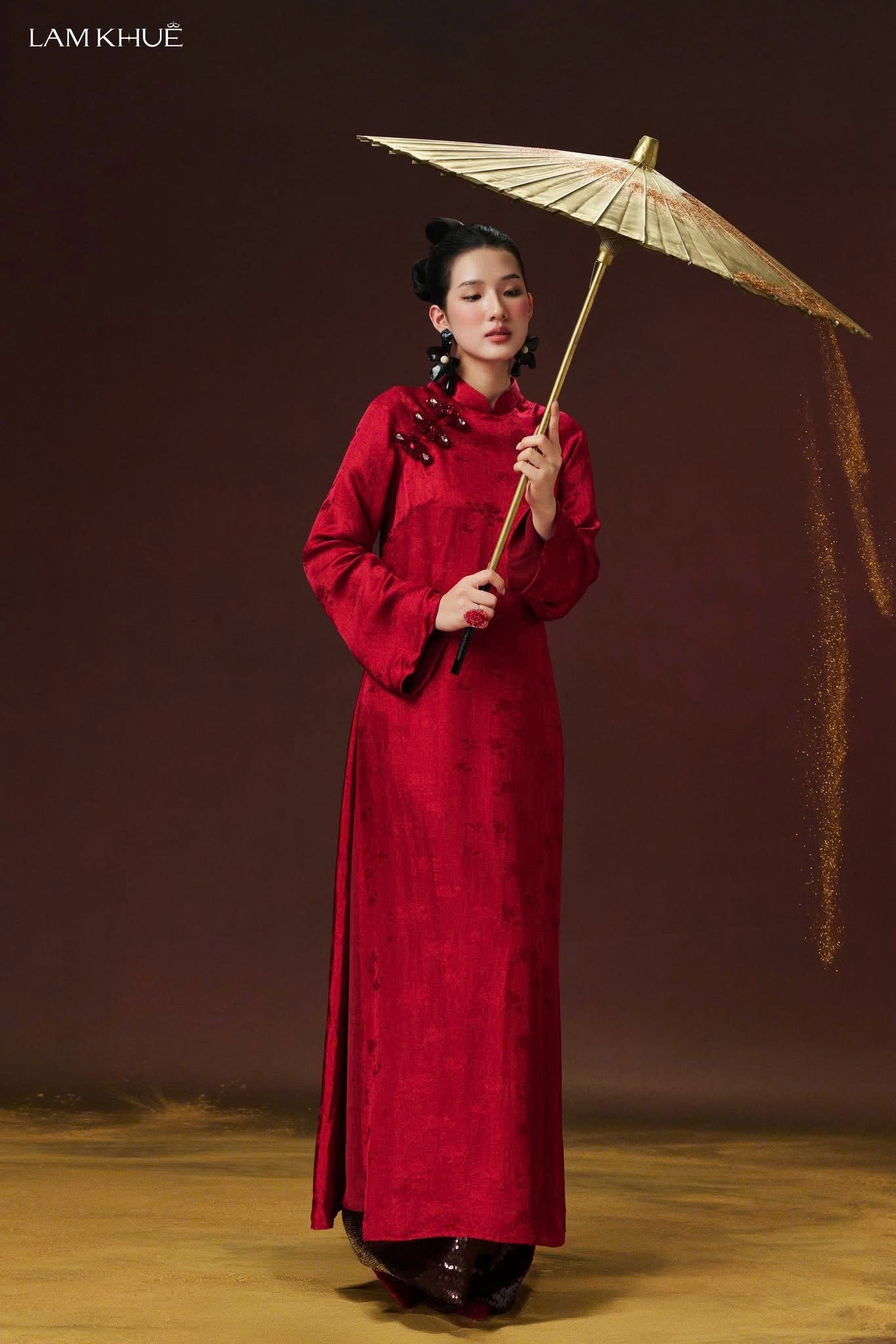 HD132 4004 Áo only no pants - Áo dài lụa nha xá 4 tà màu đỏ
