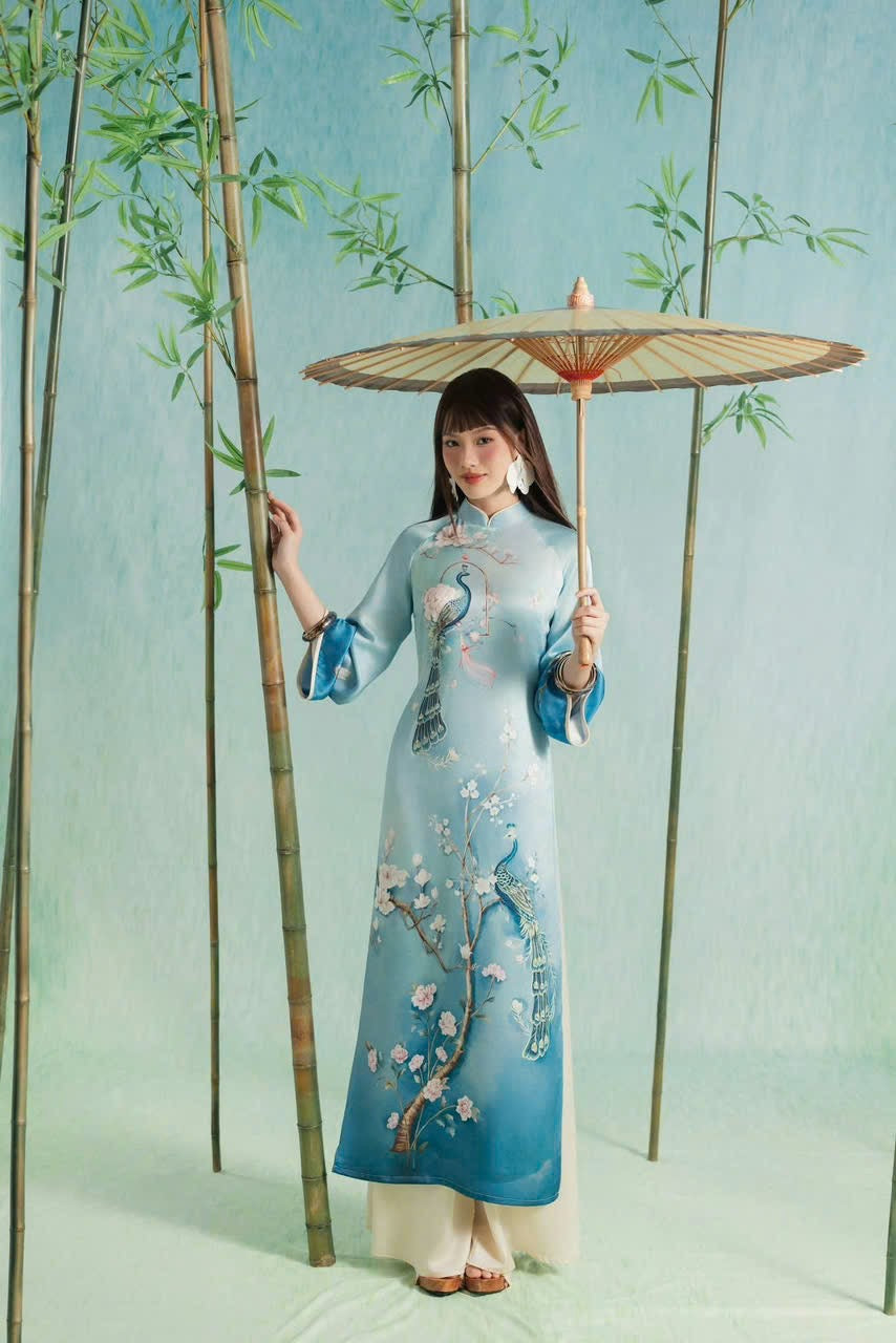 M180 Áo xanh biển + quần trắng - Áo dài cách tân hà cúc