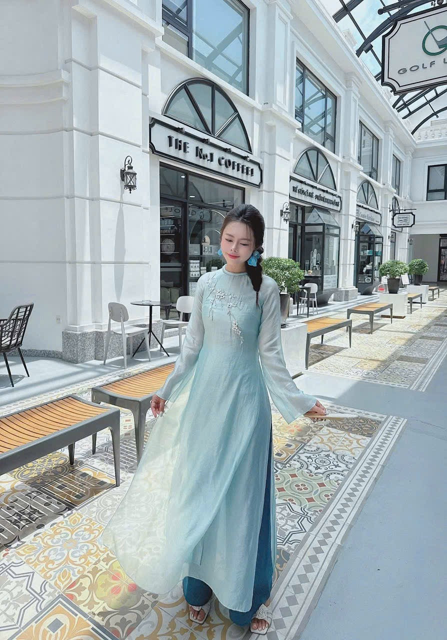 PreOrder 10days TA2408 Áo only-Áo dài tơ màu xanh thêu