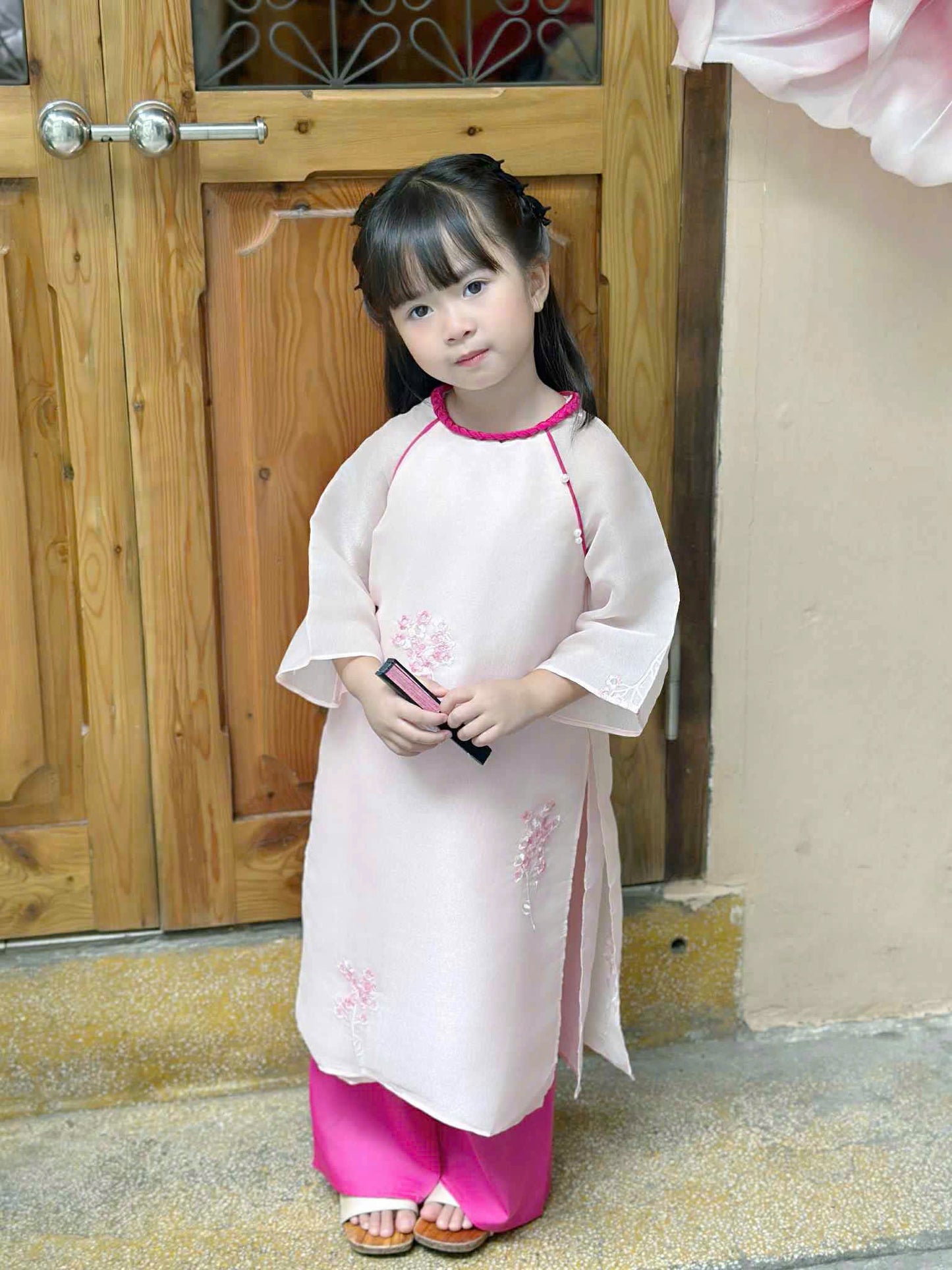 BG115 Áo + quần - Áo dài bé gái màu hồng phấn