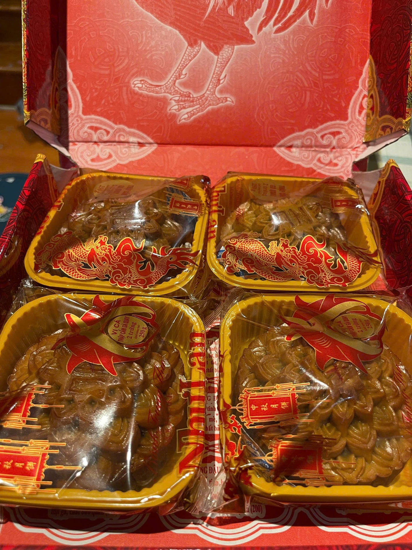 Big Size Mooncake - 300gr/ cake Bánh Trung Thu Như Lan loại đặc biệt size lớn 300gr 2 trứng