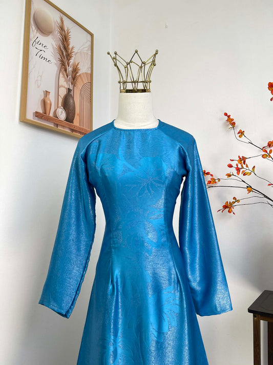 H470 1924 Áo only - Áo dài lụa sa mạc in 4D màu xanh dương