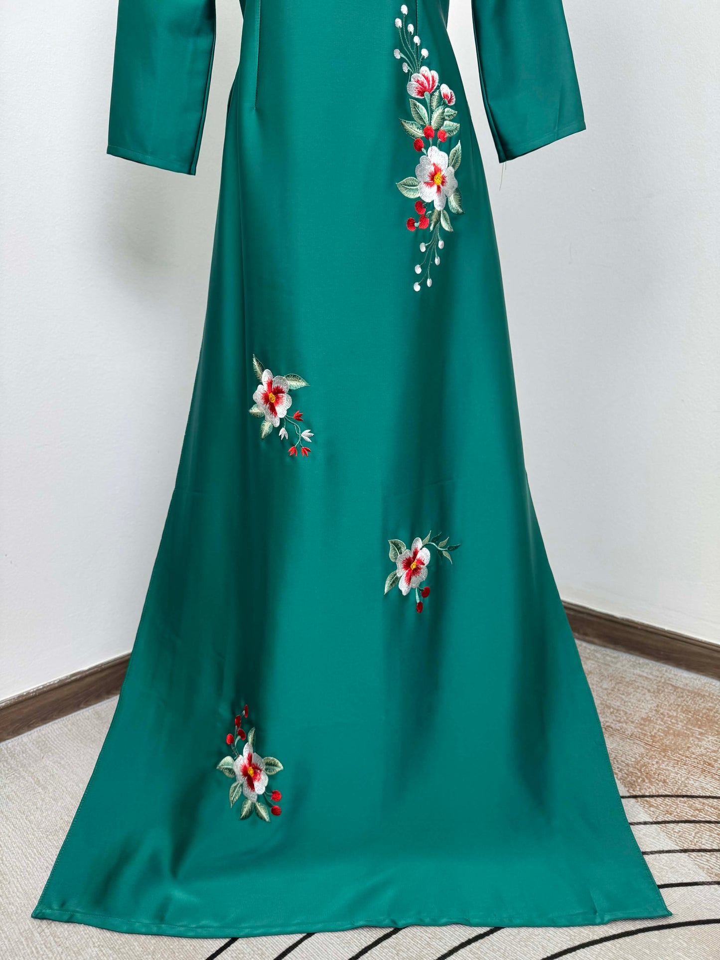 H411 1944 Áo only - Áo dài lụa ánh sao thêu màu xanh