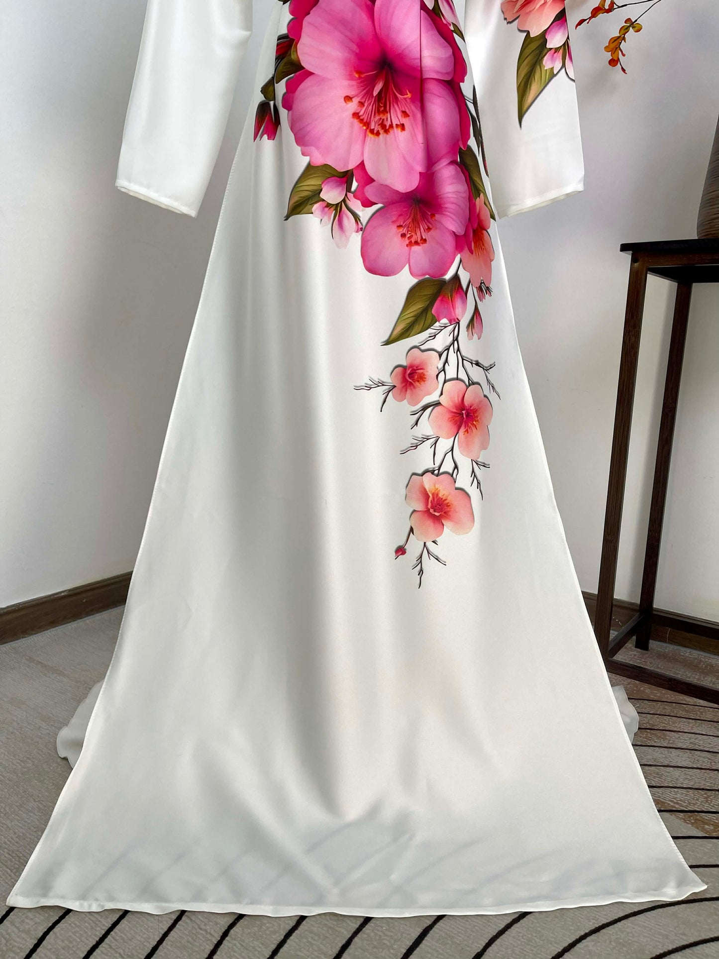 H420 1948 Áo only - Áo dài lụa ánh sao màu trắng in hoa to