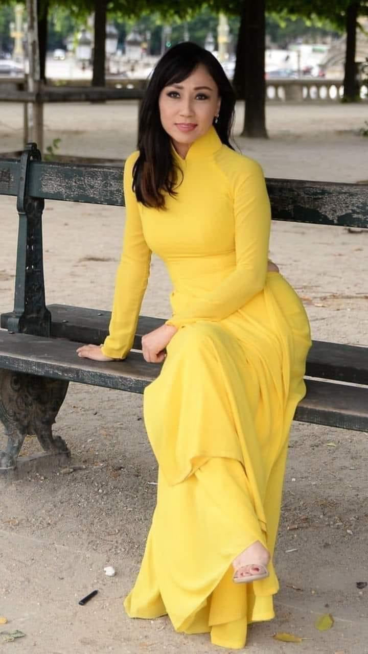 C15 3551 only áo - Áo dài chiffon 4 tà màu vàng tươi