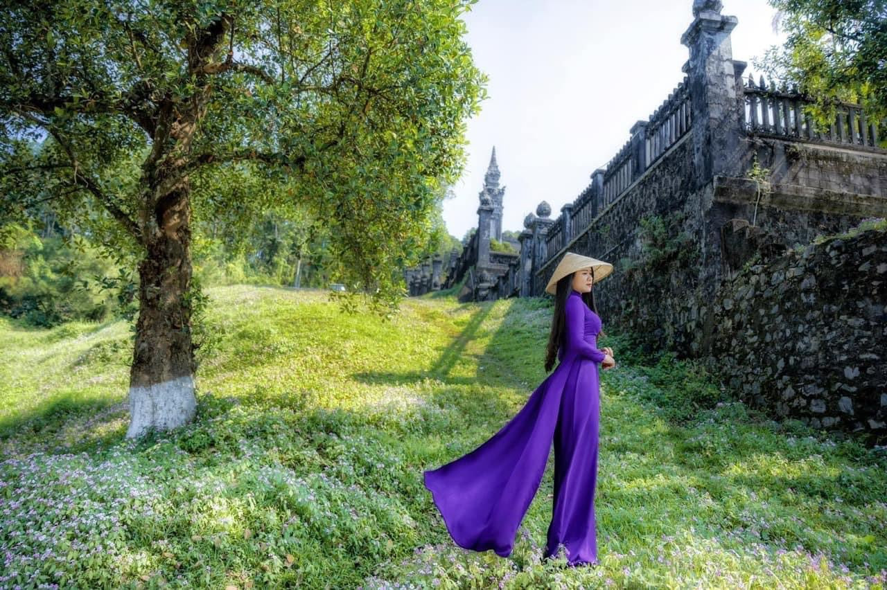 C031 - Áo dài chiffon 4 tà màu tím huế