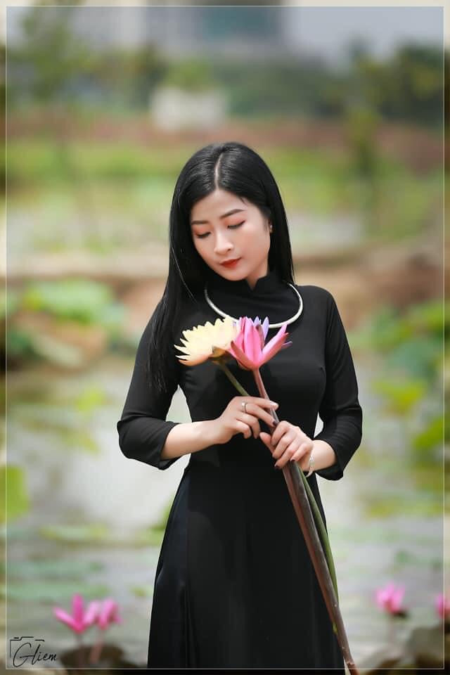 C04 Áo + quần - Áo dài lụa chiffon 4 tà màu đen trơn cổ cao 3cm