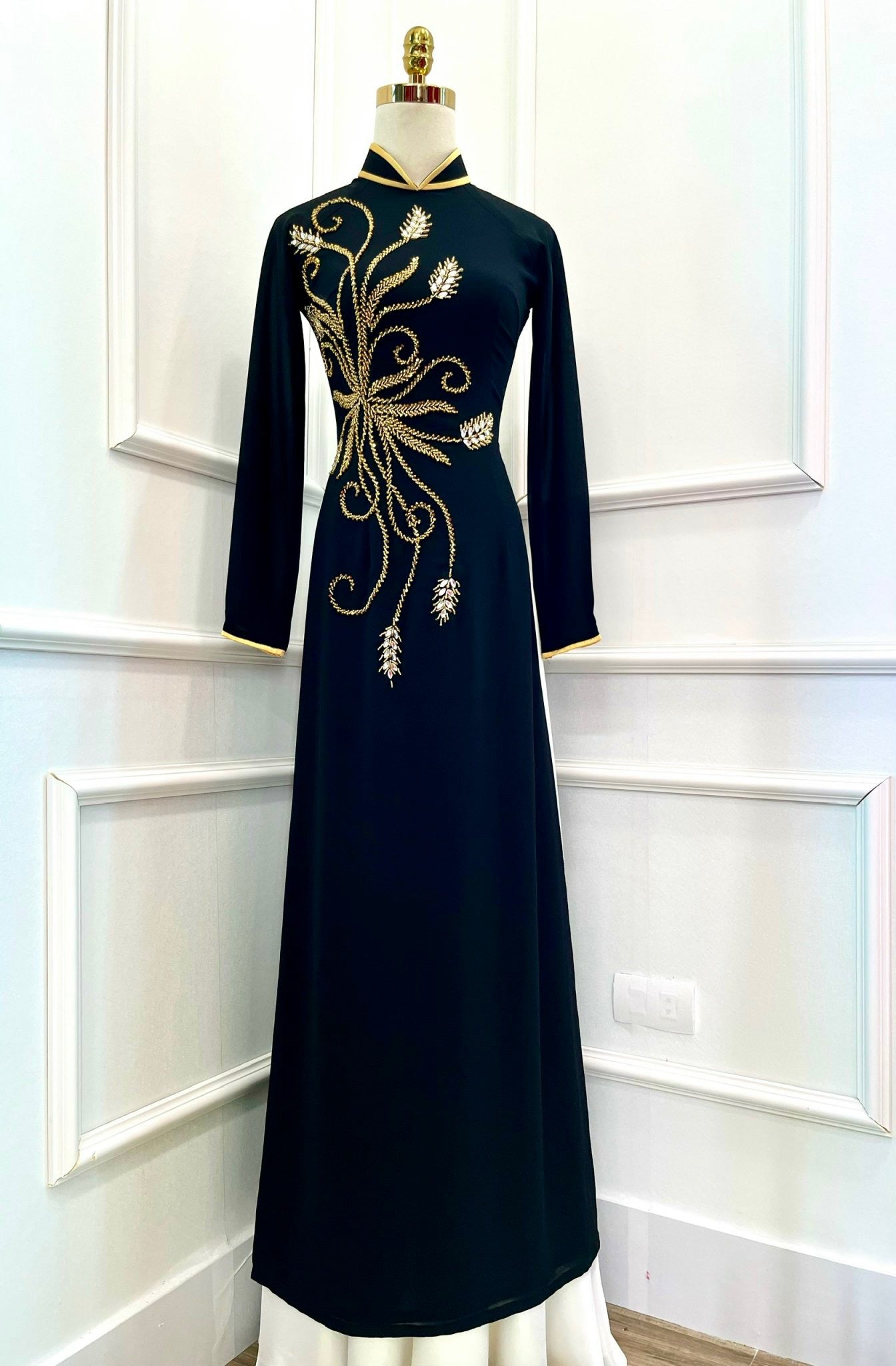 S151 4621 only áo - Áo dài thiết kế chiffon 4 tà màu đen đính kết pha lê