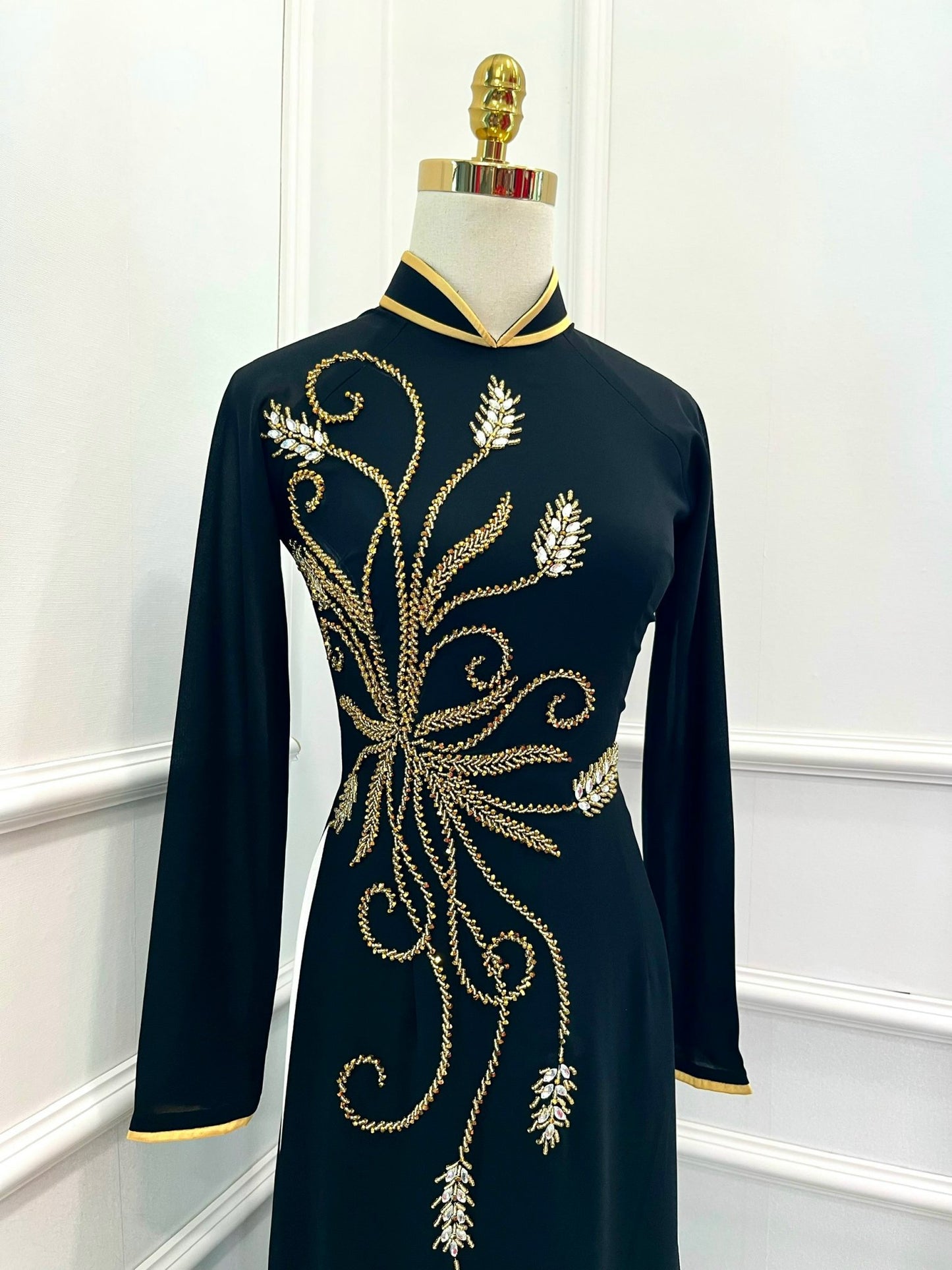S151 4621 only áo - Áo dài thiết kế chiffon 4 tà màu đen đính kết pha lê