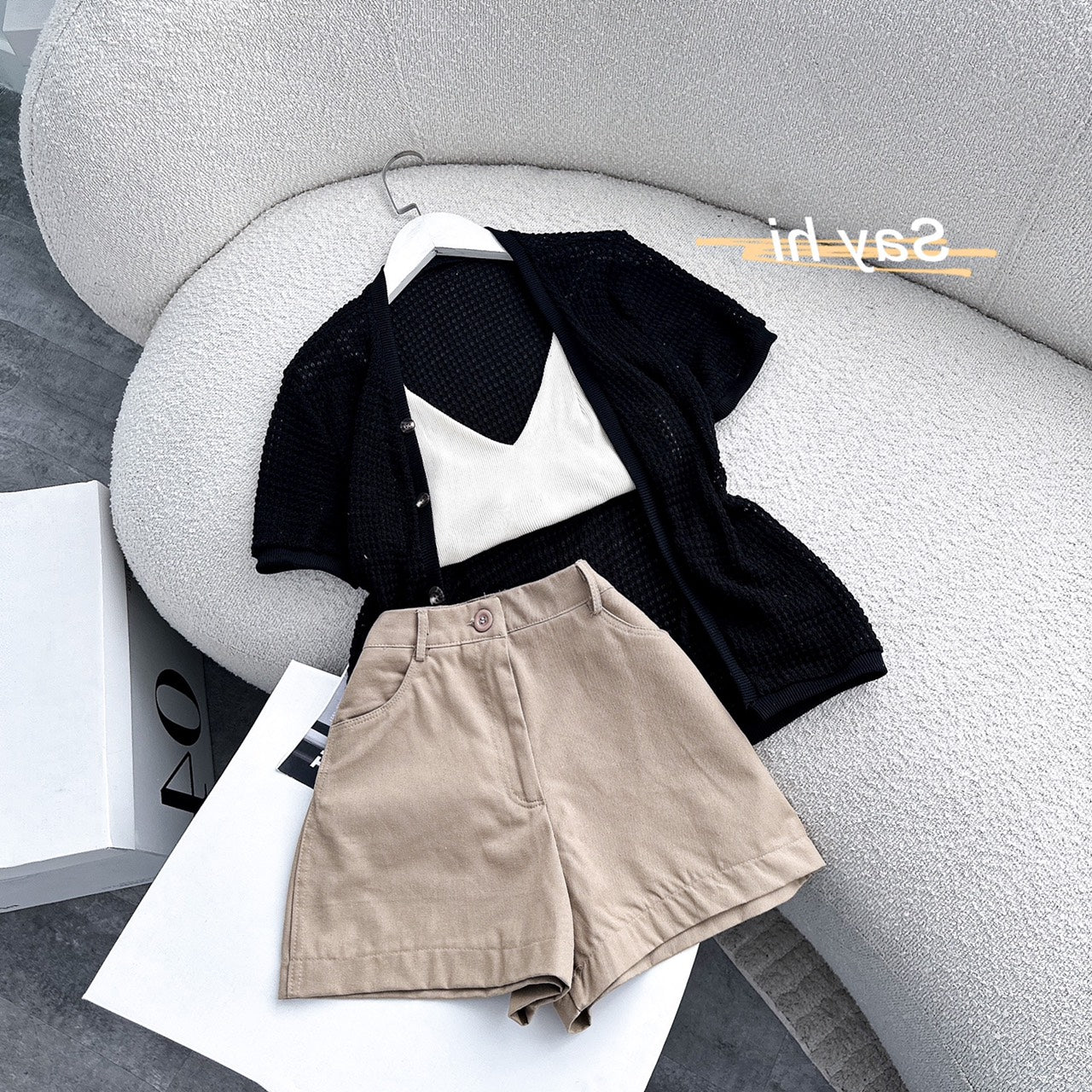 Set09 - Set áo cardigan đen + bra + quần đùi freesize <53kg