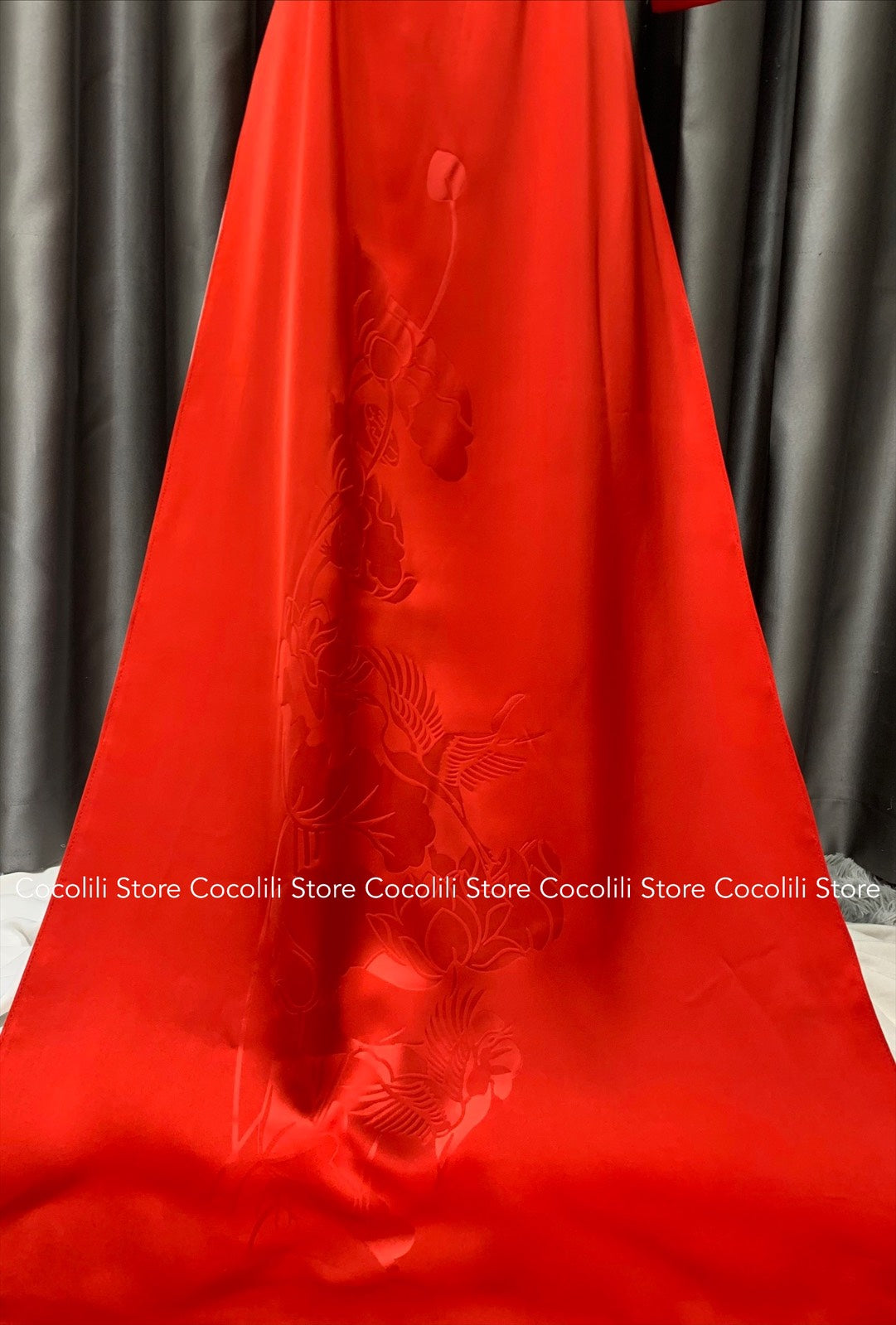 T225 only áo - Áo dài lụa mã não 4D màu đỏ tươi