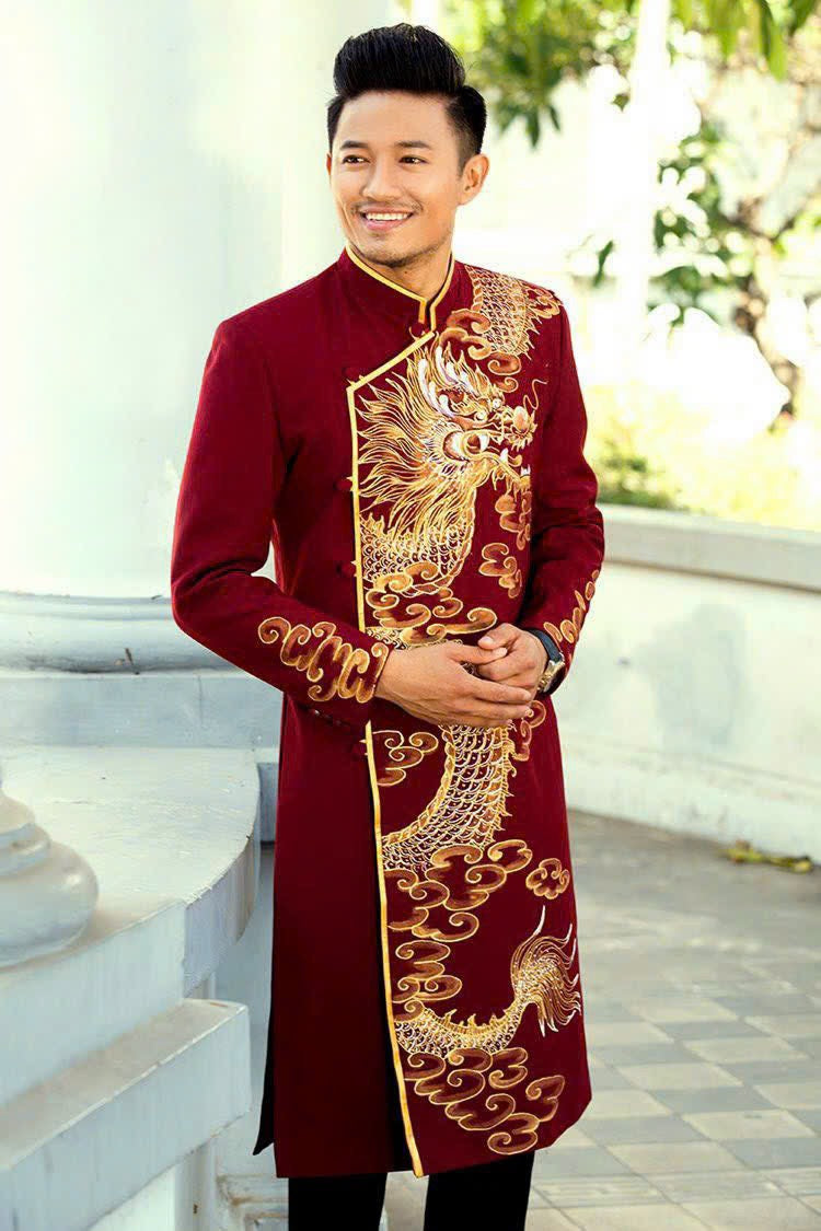 B41 - Áo dài nam vải tafta màu đỏ thêu rồng