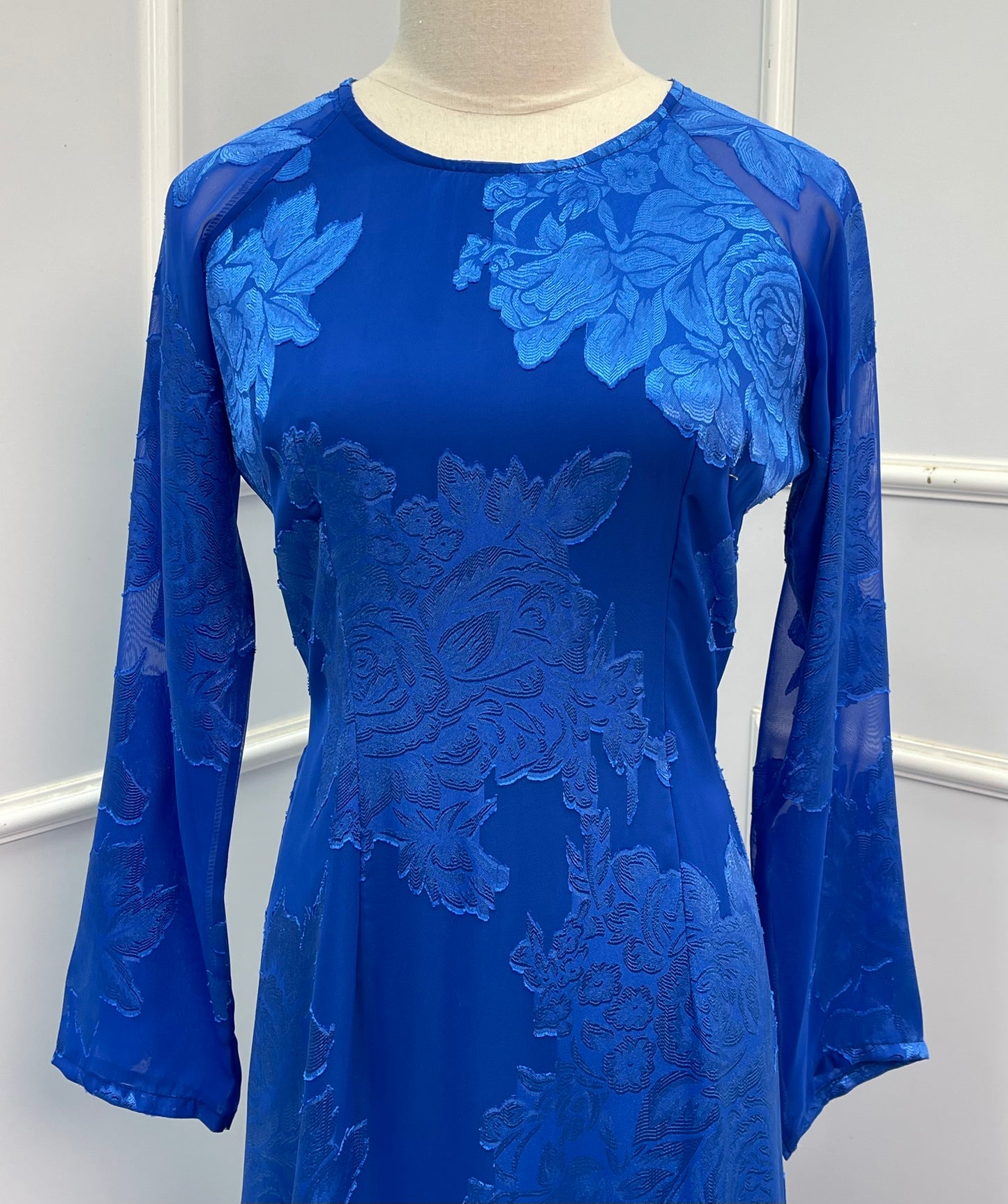 L0272 Áo only - Áo tơ thêu hoa truyền thống màu xanh dương