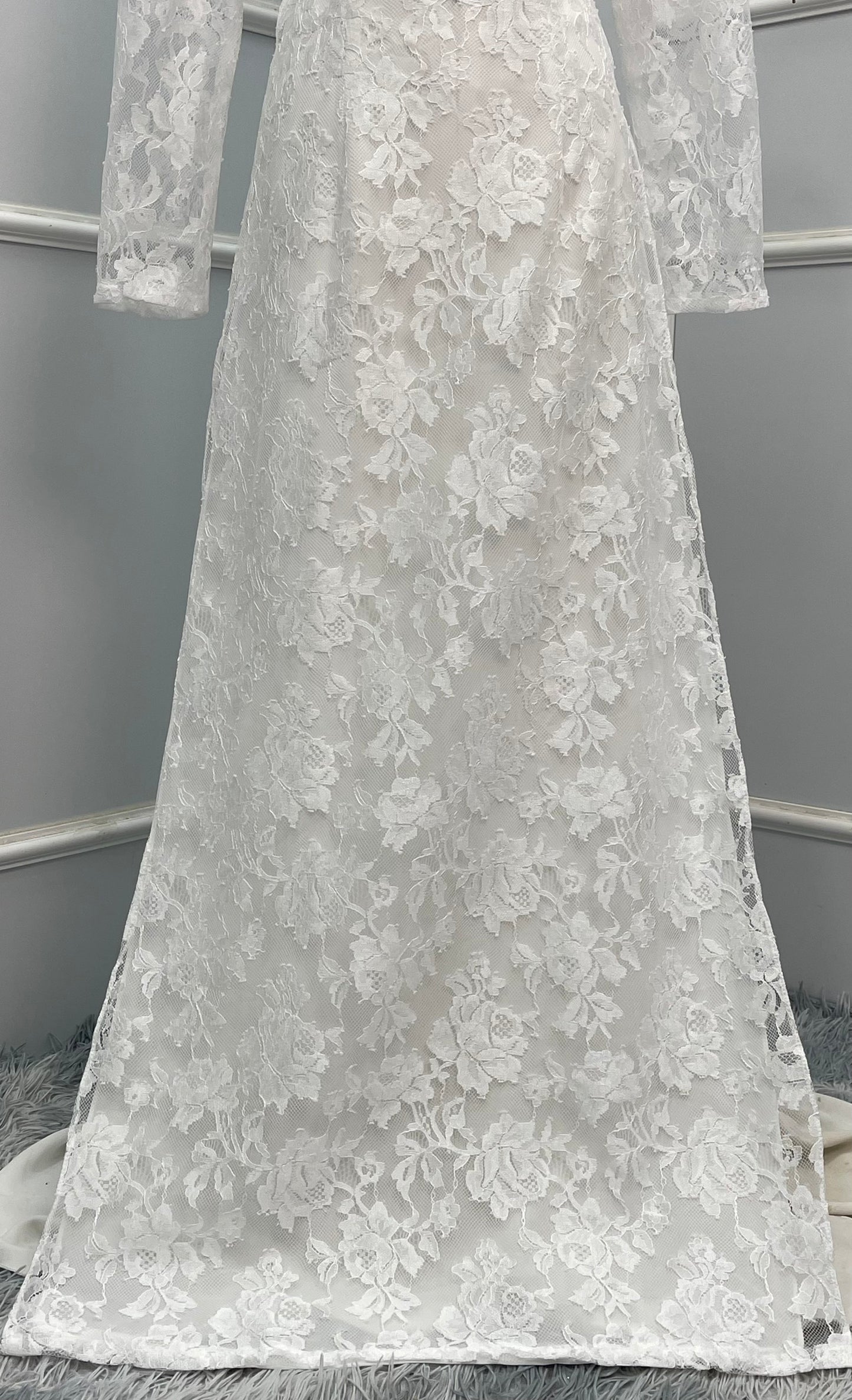 L972 Áo only - Áo ren trắng 4 tà