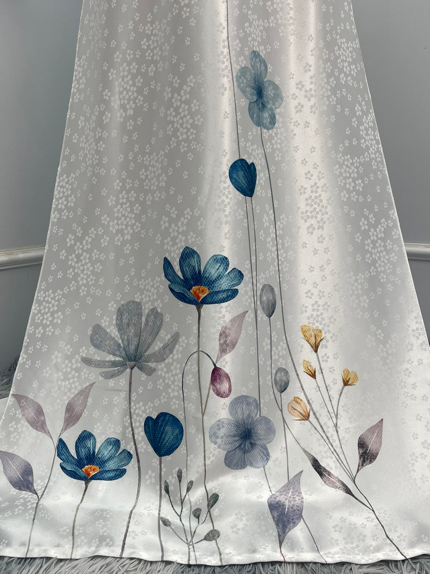 L1673 Áo only - Áo lụa gấm trắng in hoa