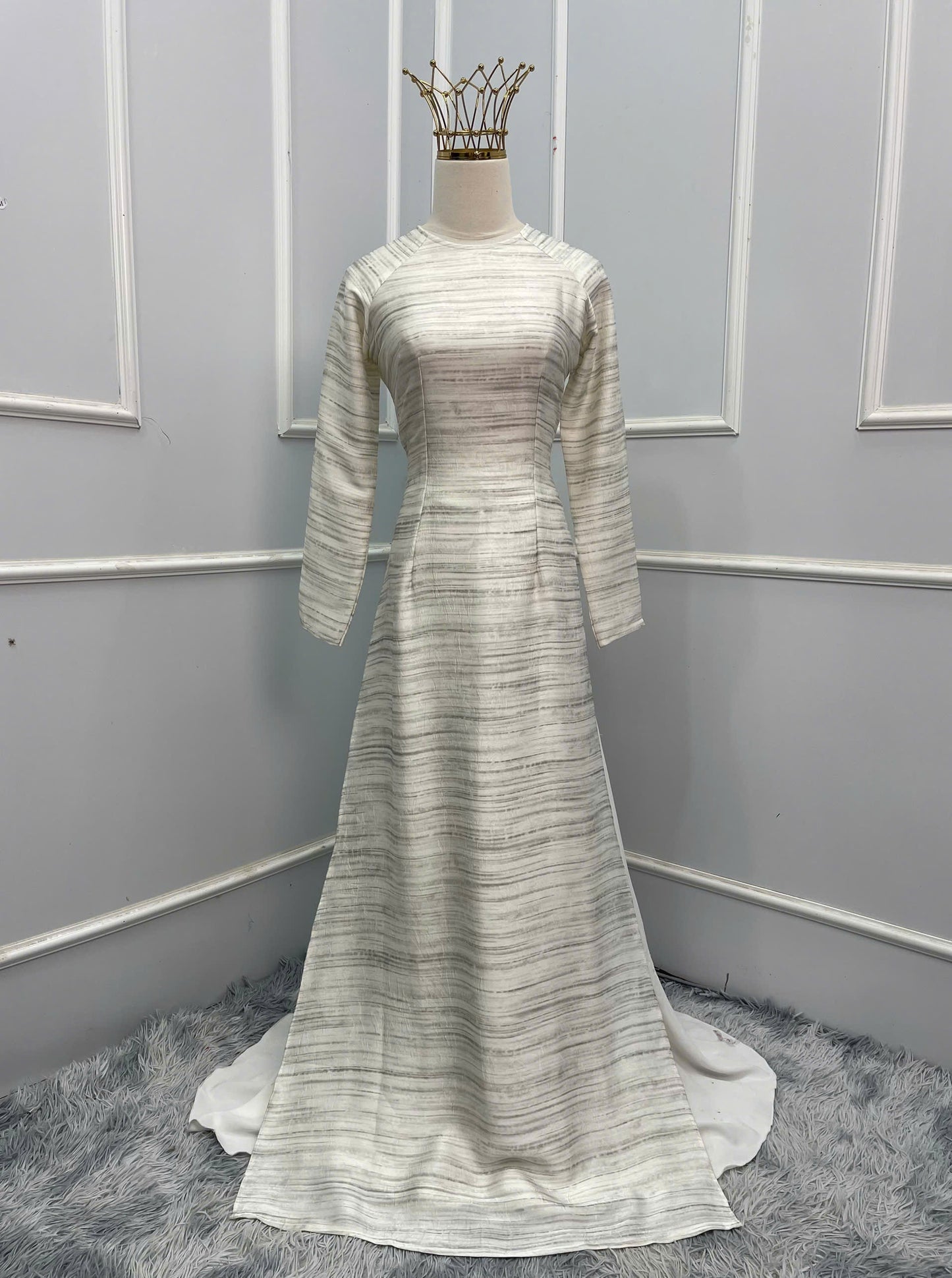 H127 Áo only - Áo dài lụa vân màu kem