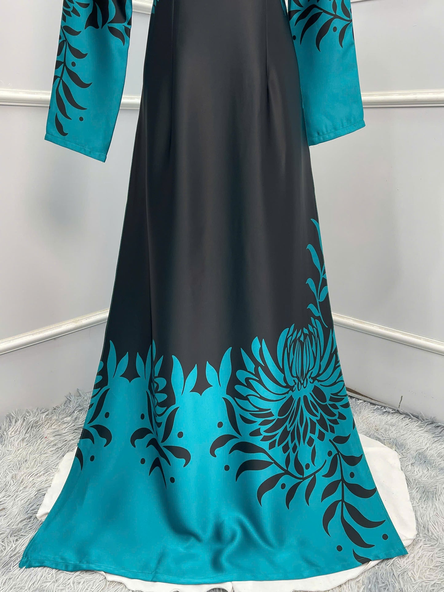 H151 Áo only - Áo dài màu xanh họa tiết lá