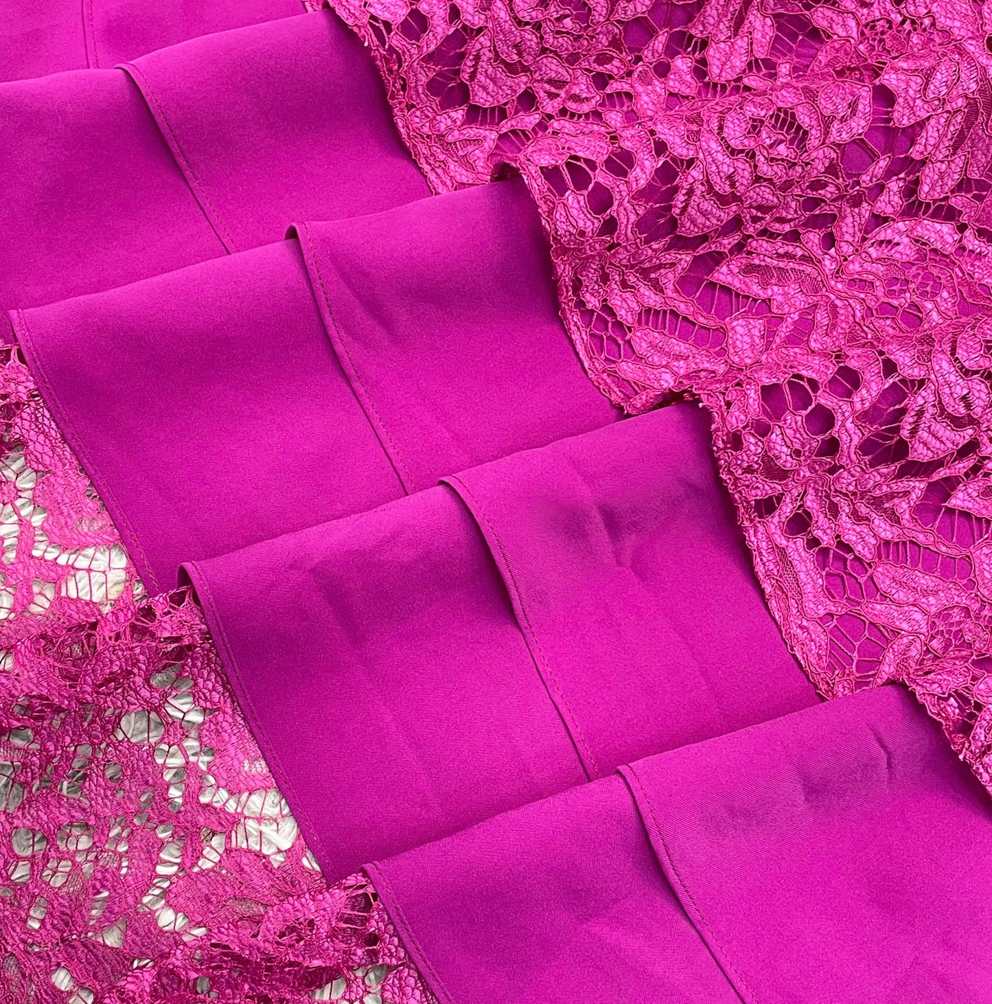 H156 Áo only - Áo dài ren 4 tà màu tím