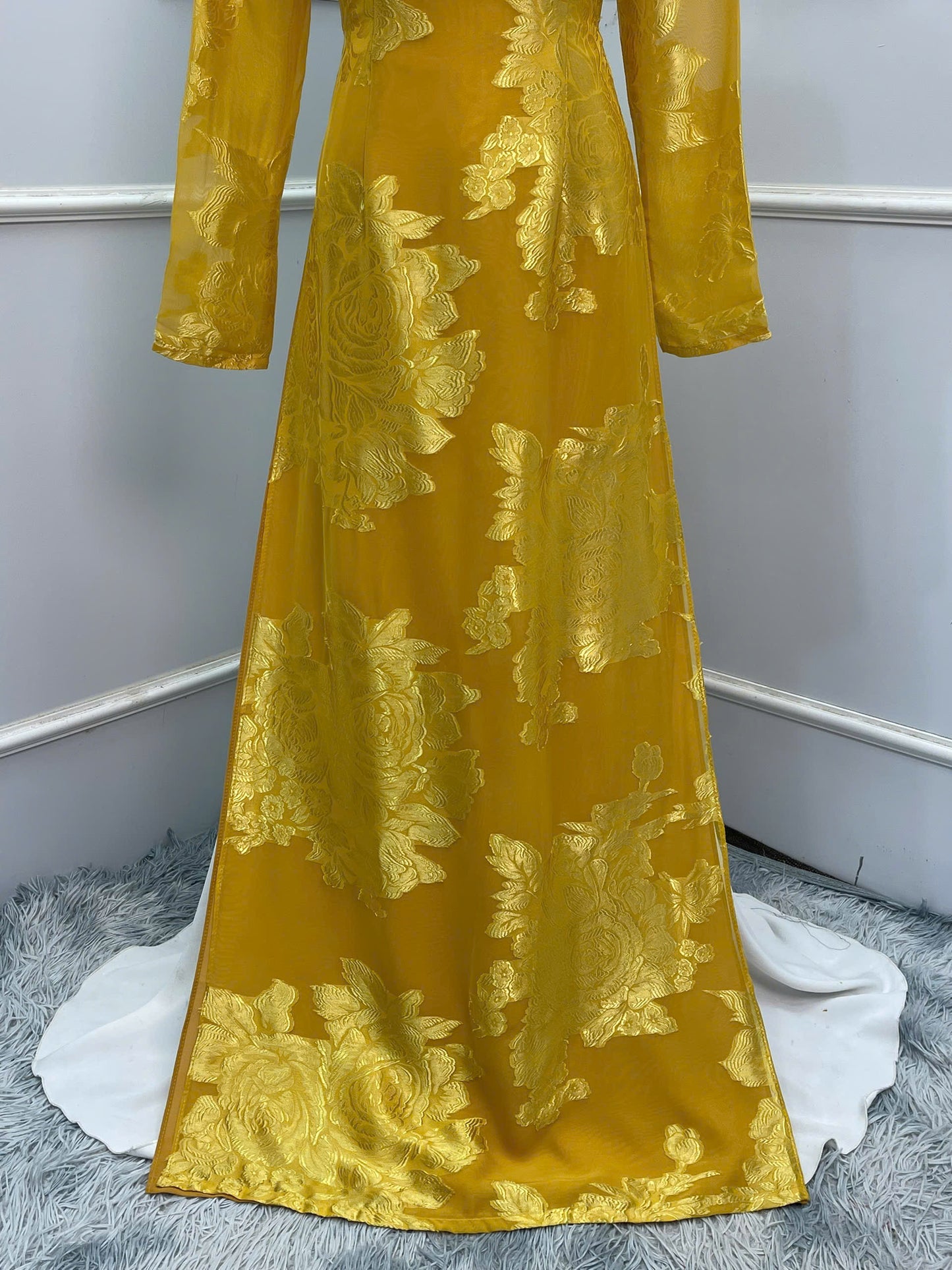 H209 1346 Áo only - Áo dài tơ silk màu vàng