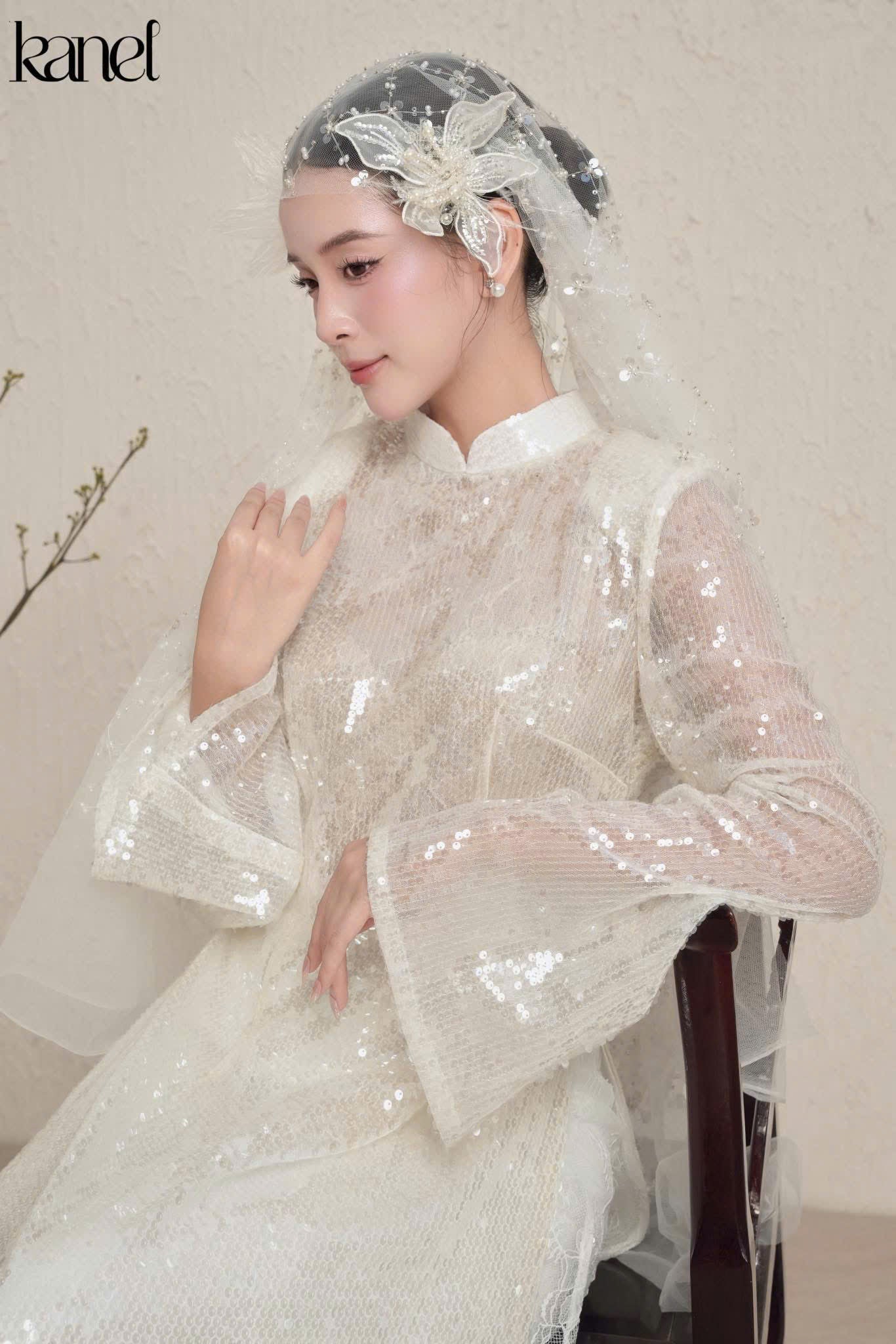 T609 Áo only - Áo dài kim tuyến kim sa trắng