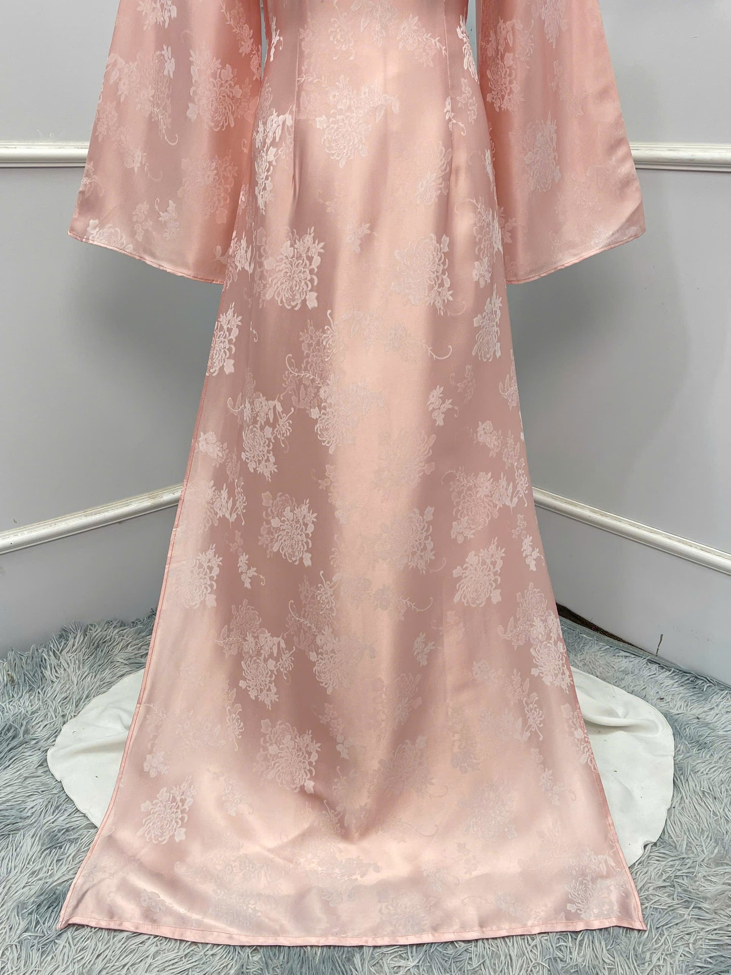 H269 1460 Áo only - Áo dài hoa cúc đại đoá màu hồng phấn