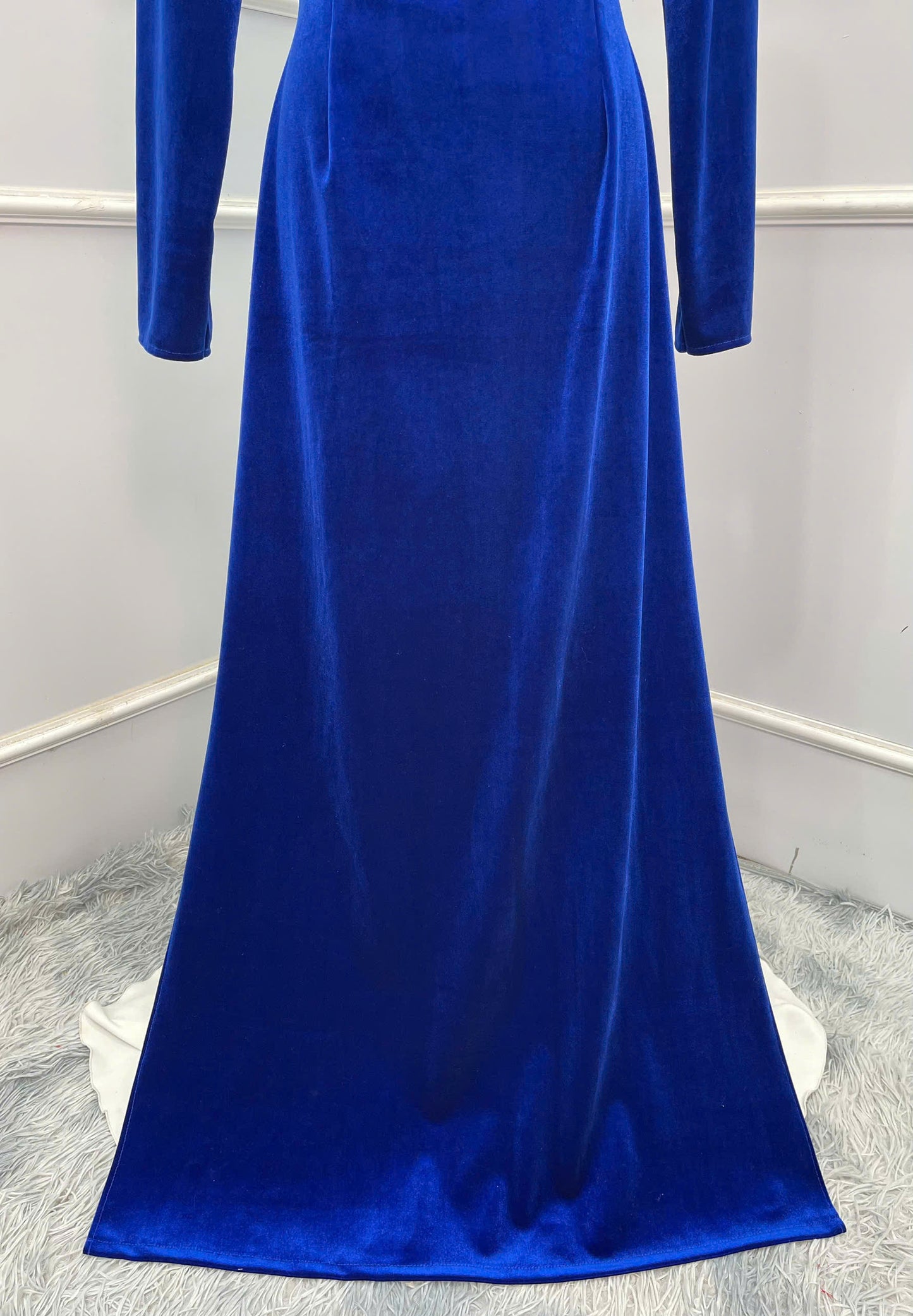 H326 Áo only - Áo dài nhung đính kết cổ màu xanh coban