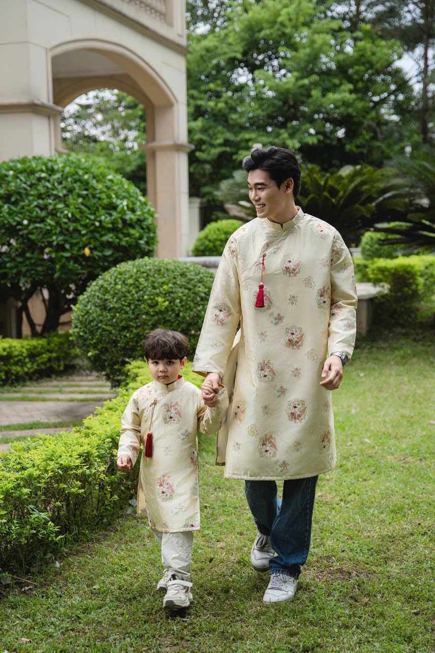 B132 Áo only - Áo dài nam gấm vân màu vàng nhạt