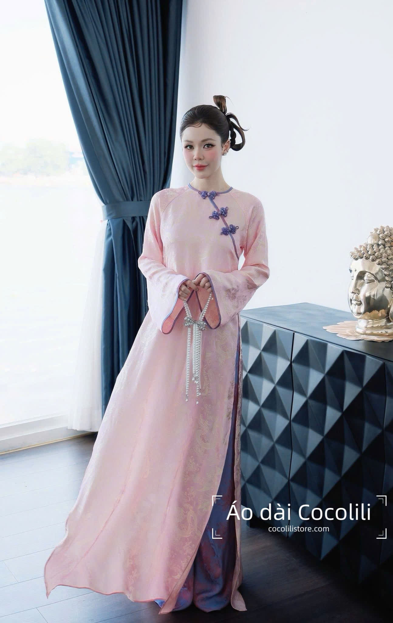 M520 Áo + quần cùng chất - Áo dài dáng suông 2 tà lụa óng màu hồng phấn