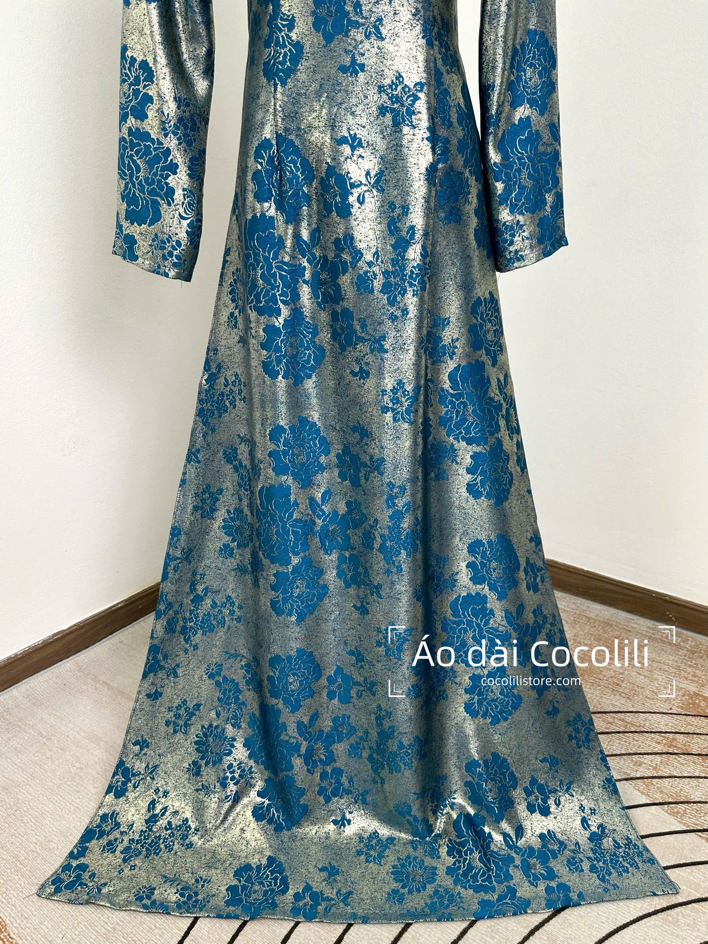 H640 Áo only no pants - Áo dài dáng truyền thống chiết li lụa dubai