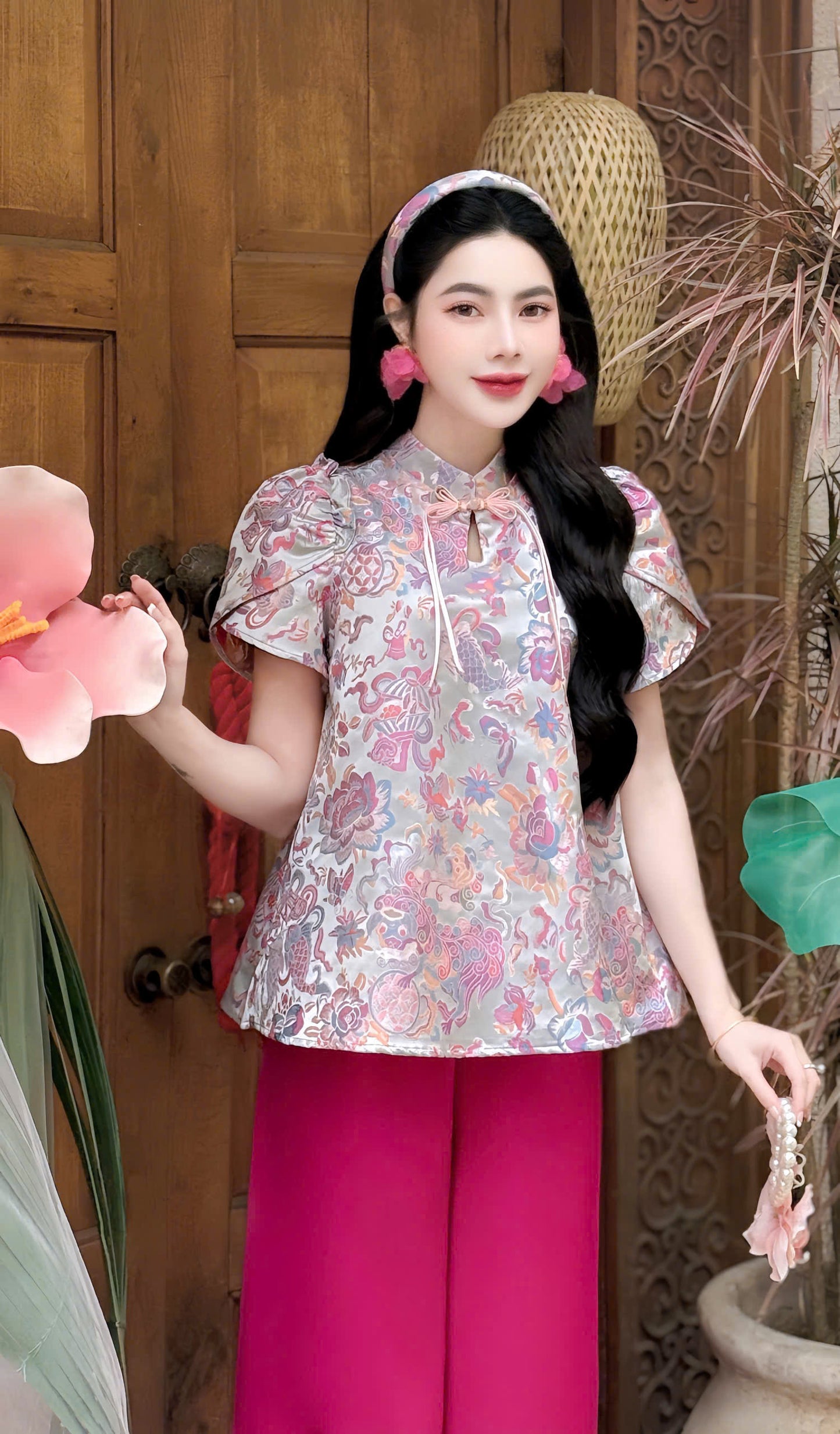 BB35 3622 - Set bà ba cách tân gấm kèm bờm tóc