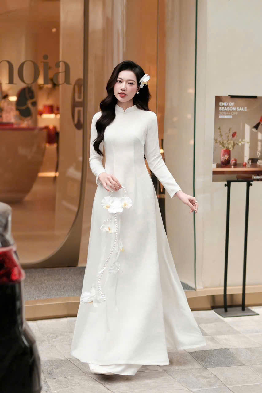 H786 3818 Áo only no pants - Áo dài lụa hà lan trơn màu trắng