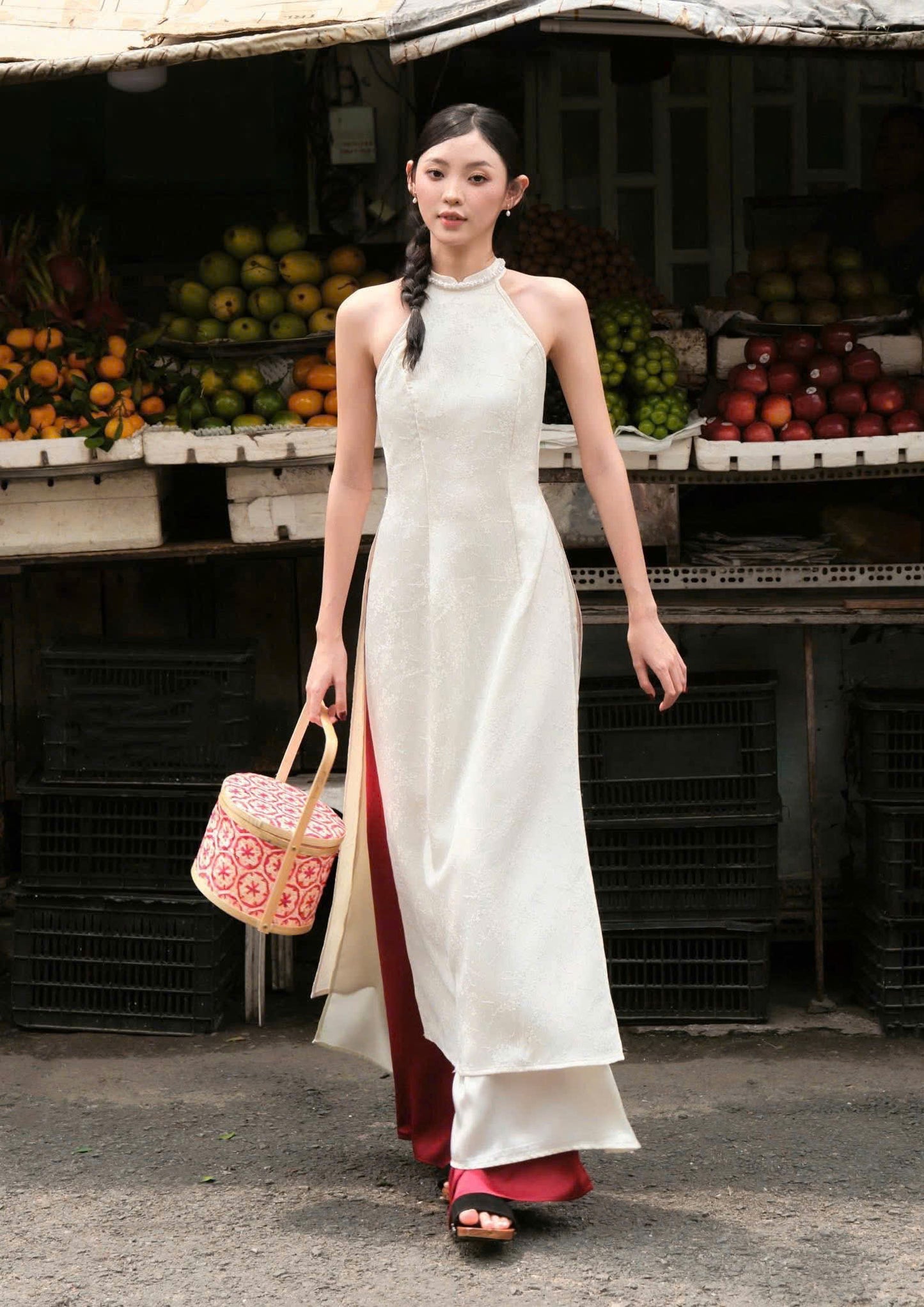 Y05 Yếm + quần lụa - Yếm 4 tà lụa gấm châu sa màu trắng