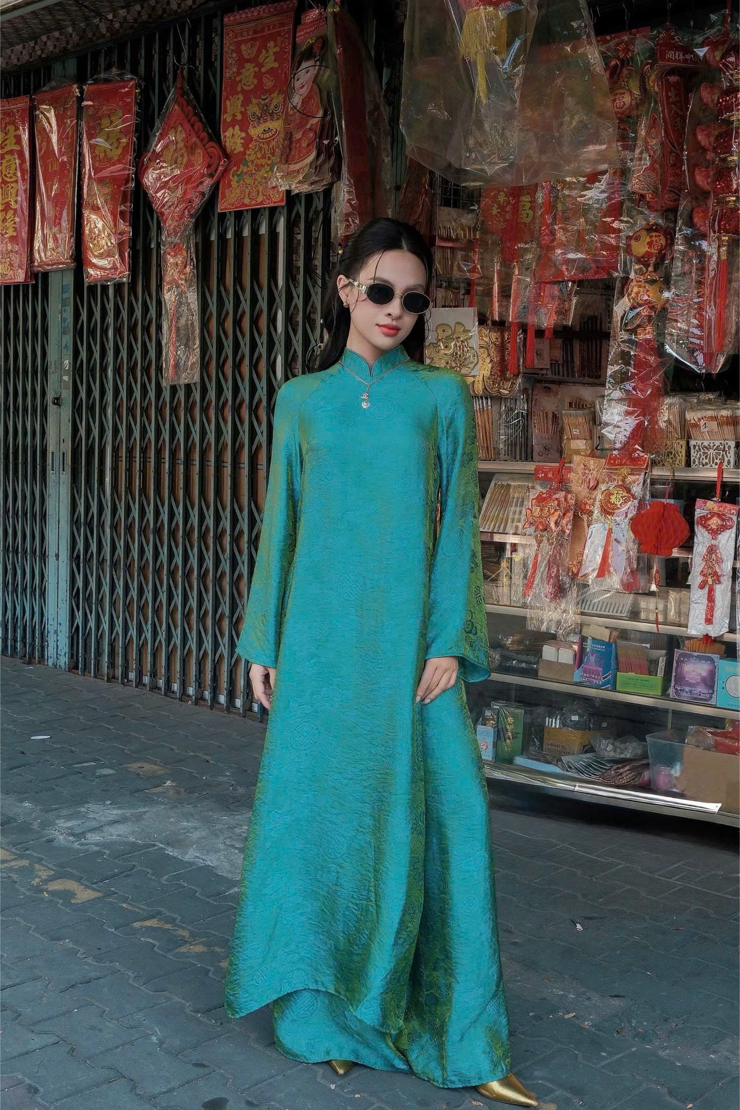 M568 3977 Áo + quần cùng chất - Áo dài dáng suông 2 tà tằm ánh kim tencel