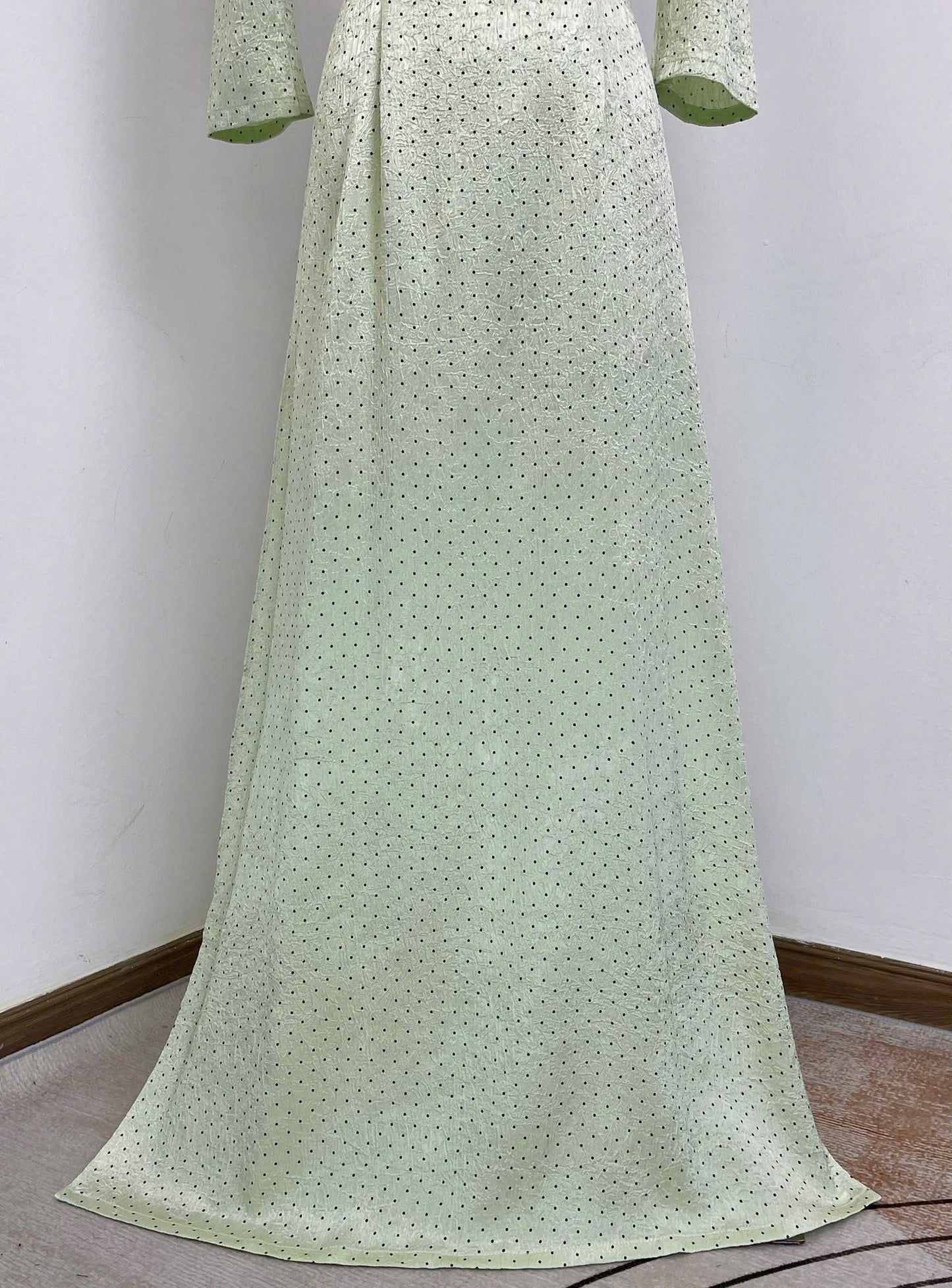 H741 4131 Áo only no pants - Áo dài dáng truyền thống chiết li eo chấm bi cổ vuông tay bồng