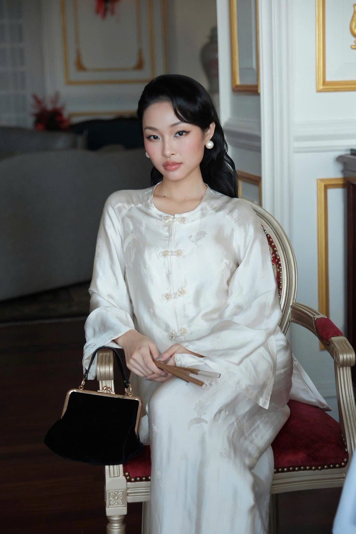 BB218 4186 - Set bà ba lụa nha xá màu trắng