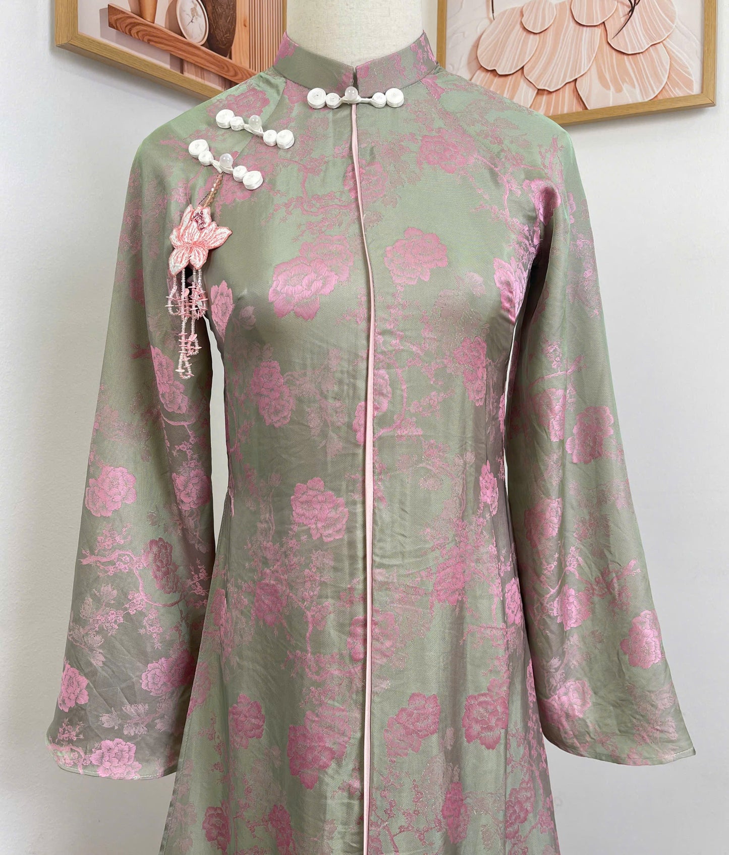 H853 4462 Áo only no pants - Áo dài dáng suông 2 tà lụa silk óng xám ánh hồng