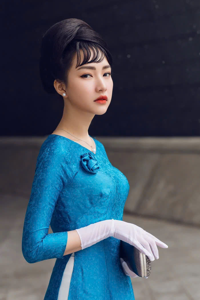 HD160 4467 Áo only no pants - Áo dài dáng truyền thống chiết li eo màu xanh thiên thanh lụa nha xá