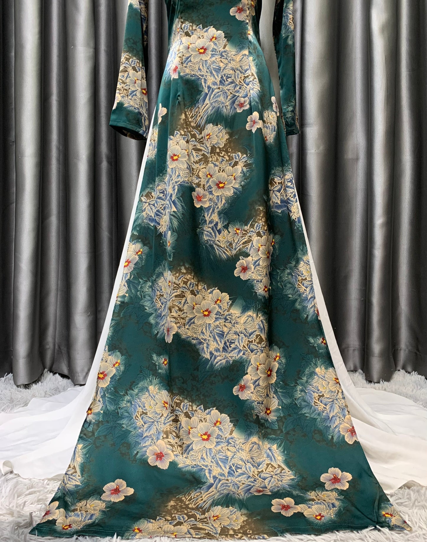 T103 3709 only áo - Áo dài lụa satin xanh rêu hoa chùm