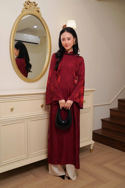 The Meaning & History of Áo Dài Styles